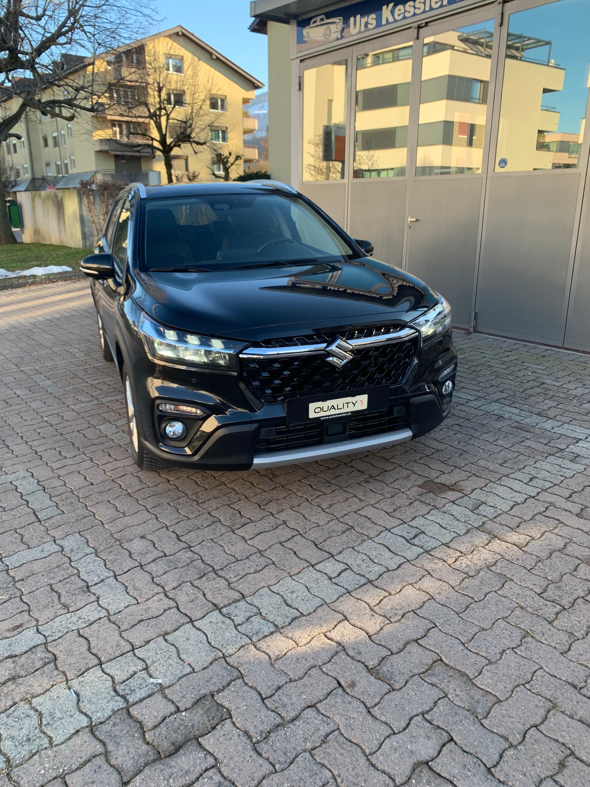 SUZUKI SX4 S-Cross 1.4 16V Piz Sulai Top Hybrid 4WD-image-4