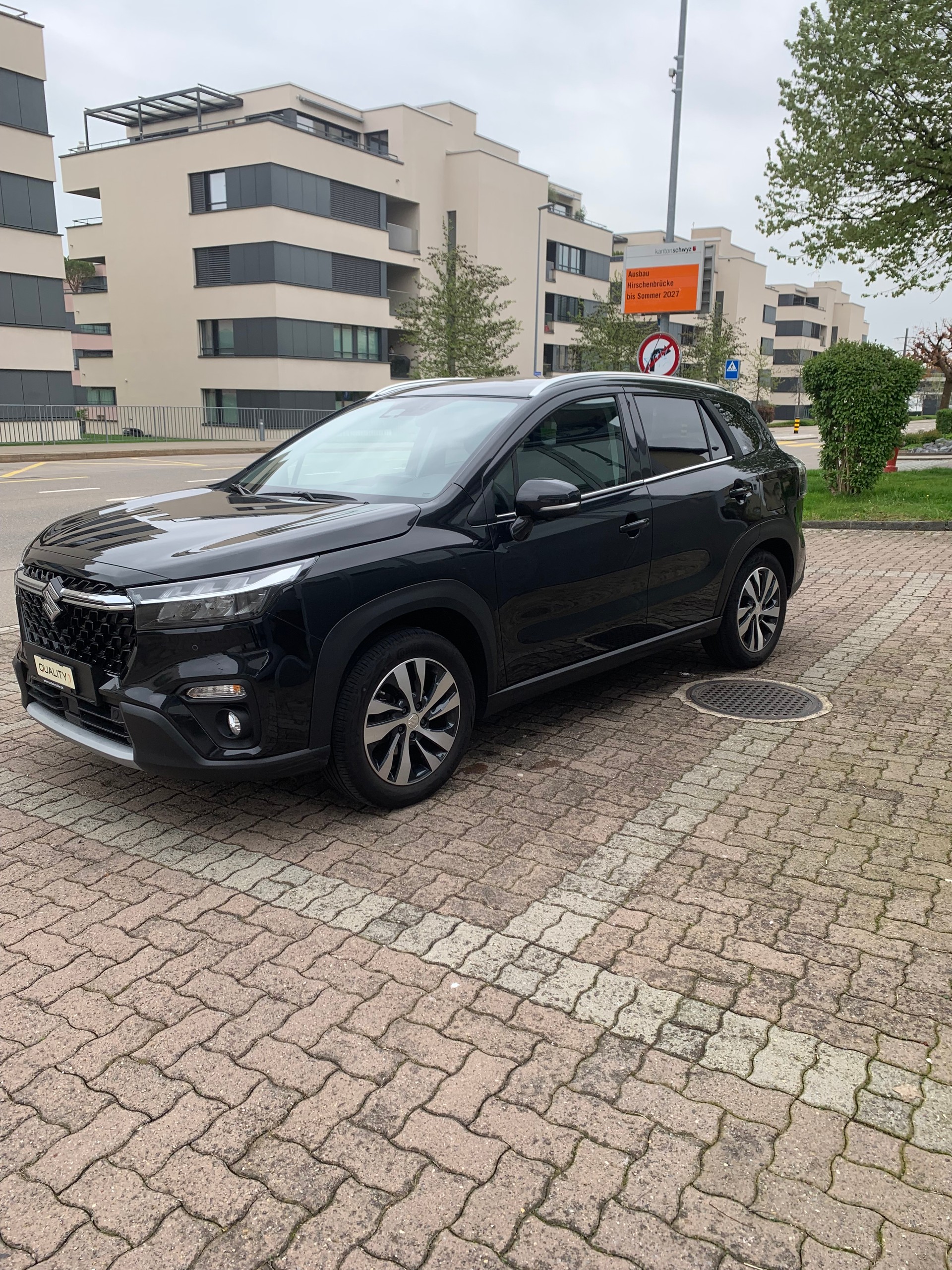 SUZUKI SX4 S-Cross 1.4 16V Piz Sulai Top Hybrid 4WD-image-3