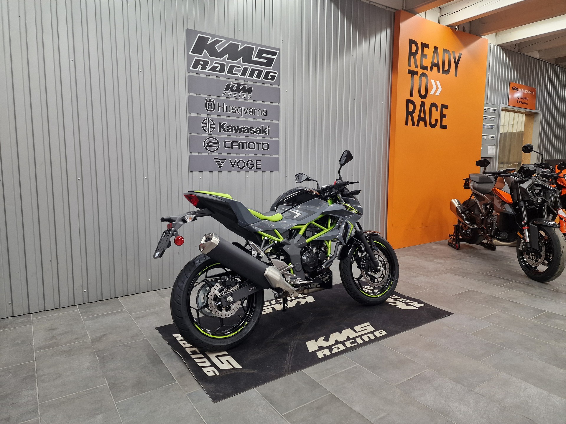KAWASAKI Z 125-image-5