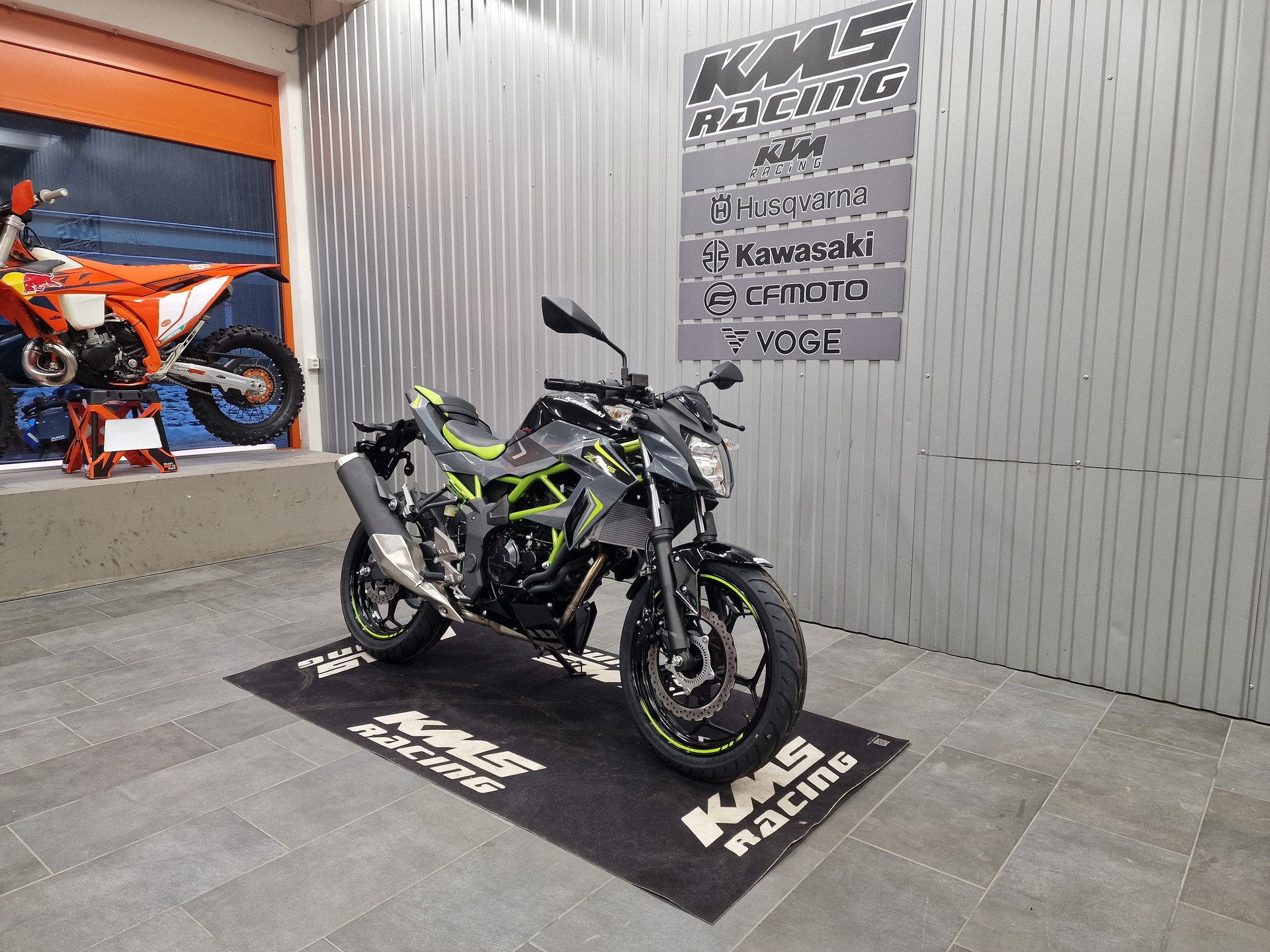 KAWASAKI Z 125-image-4