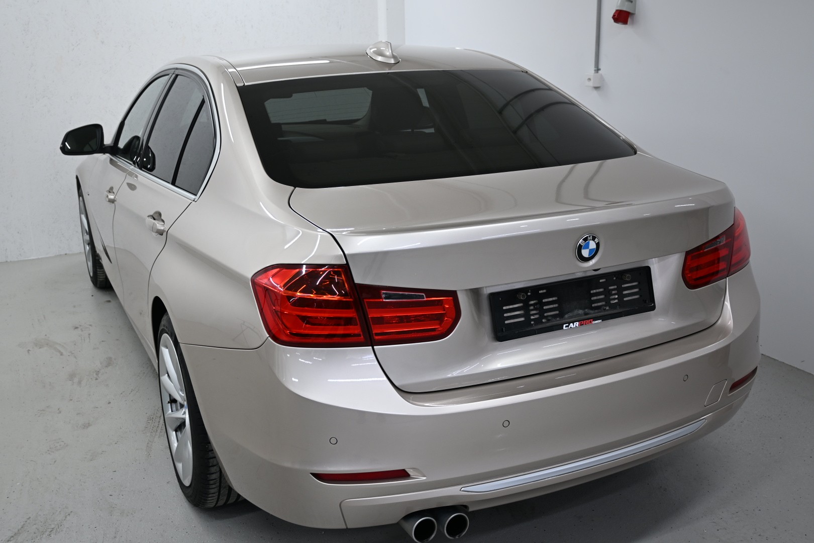 BMW 335d xDrive Modern Line Steptronic-image-2