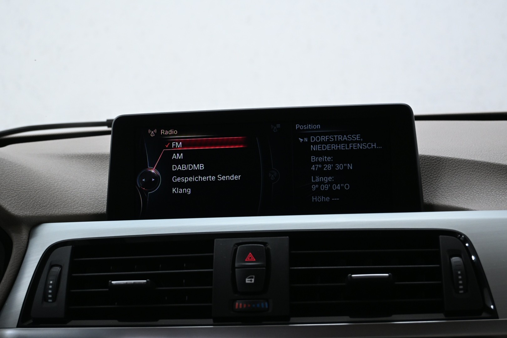 BMW 335d xDrive Modern Line Steptronic-image-13