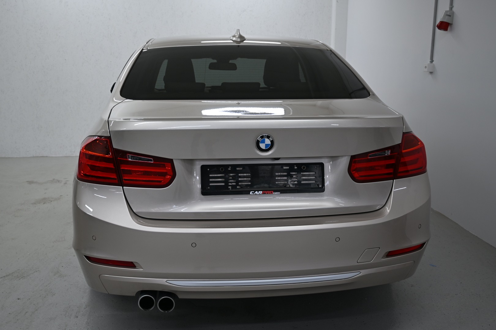 BMW 335d xDrive Modern Line Steptronic-image-3
