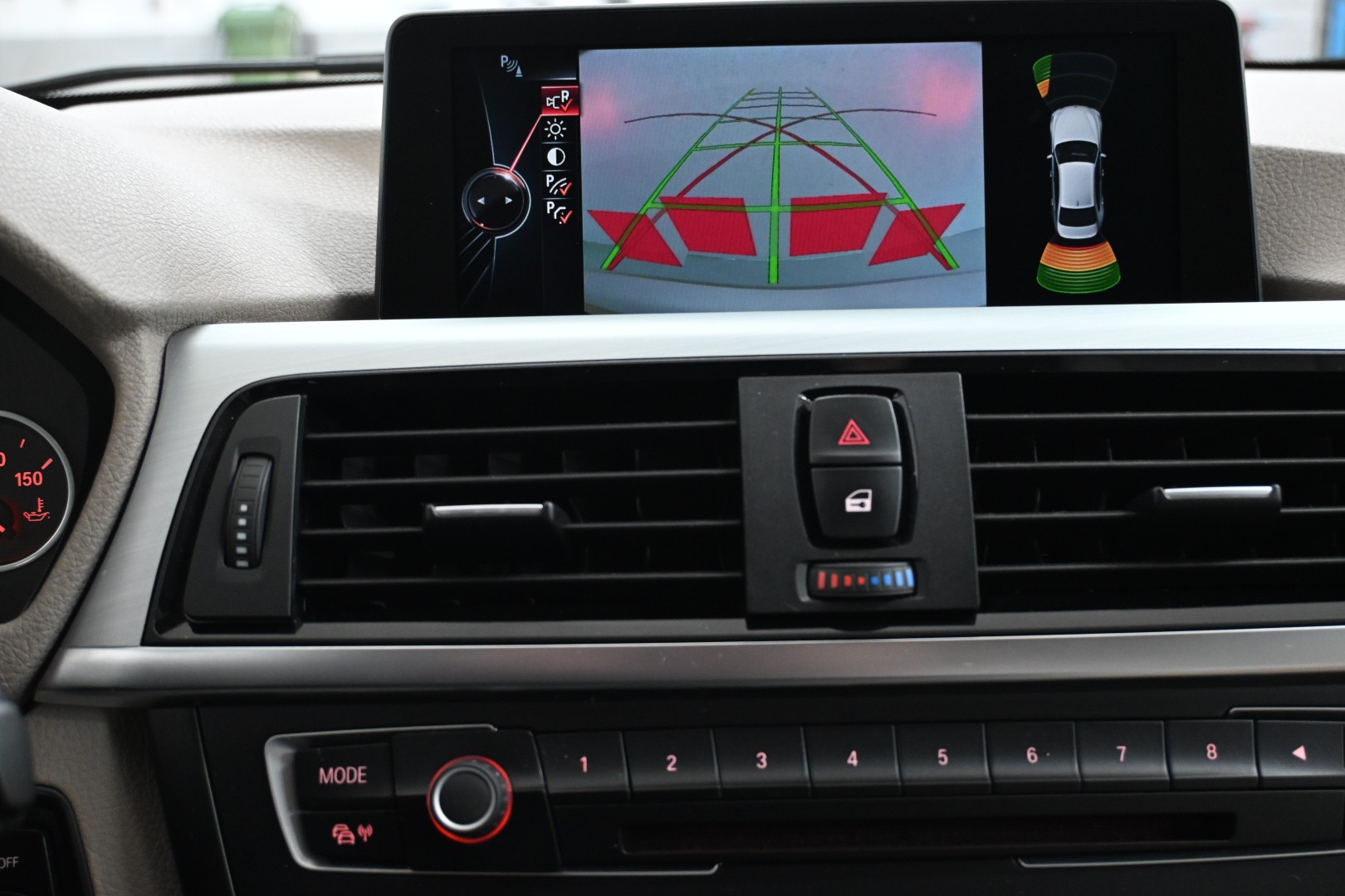 BMW 335d xDrive Modern Line Steptronic-image-11