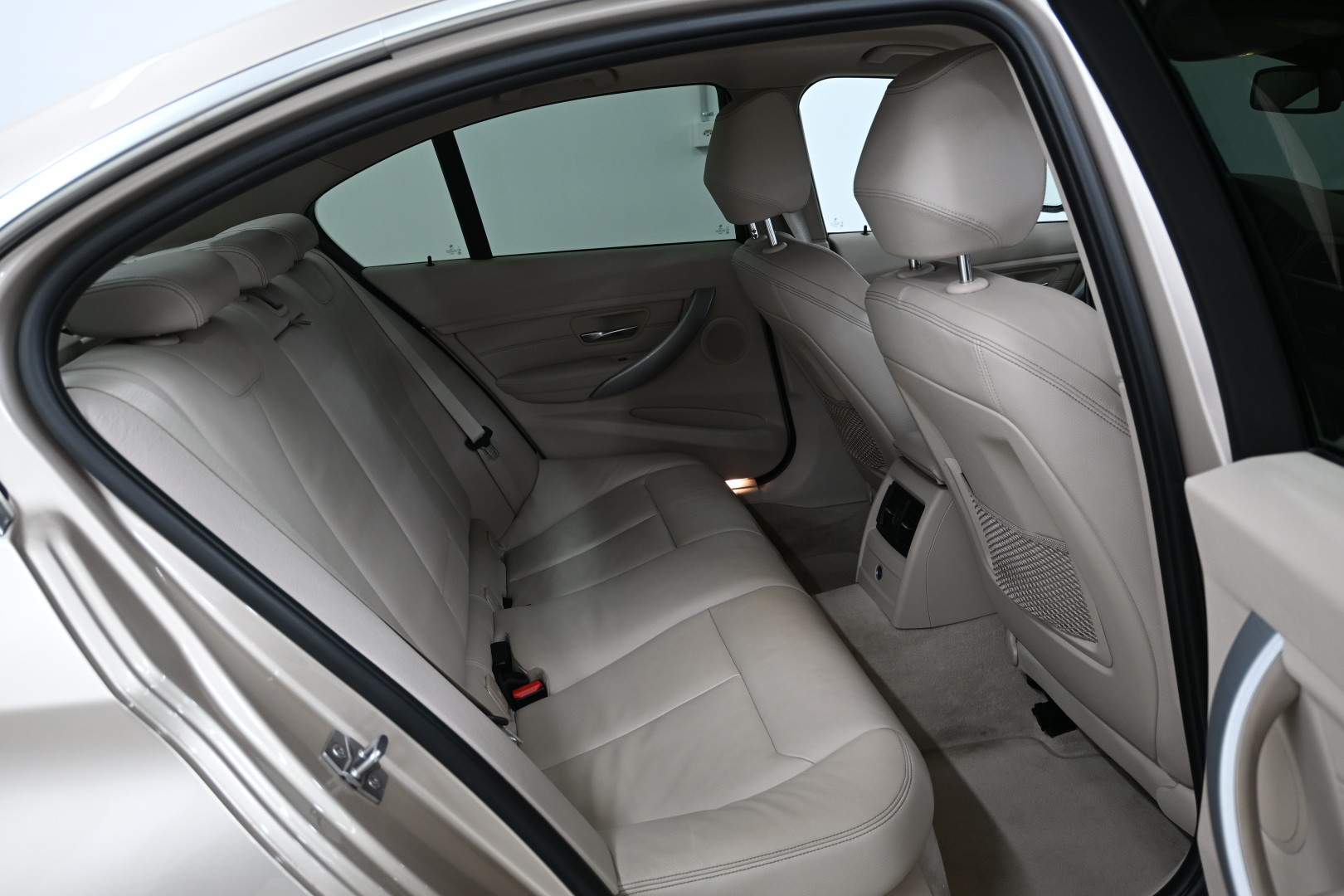 BMW 335d xDrive Modern Line Steptronic-image-9