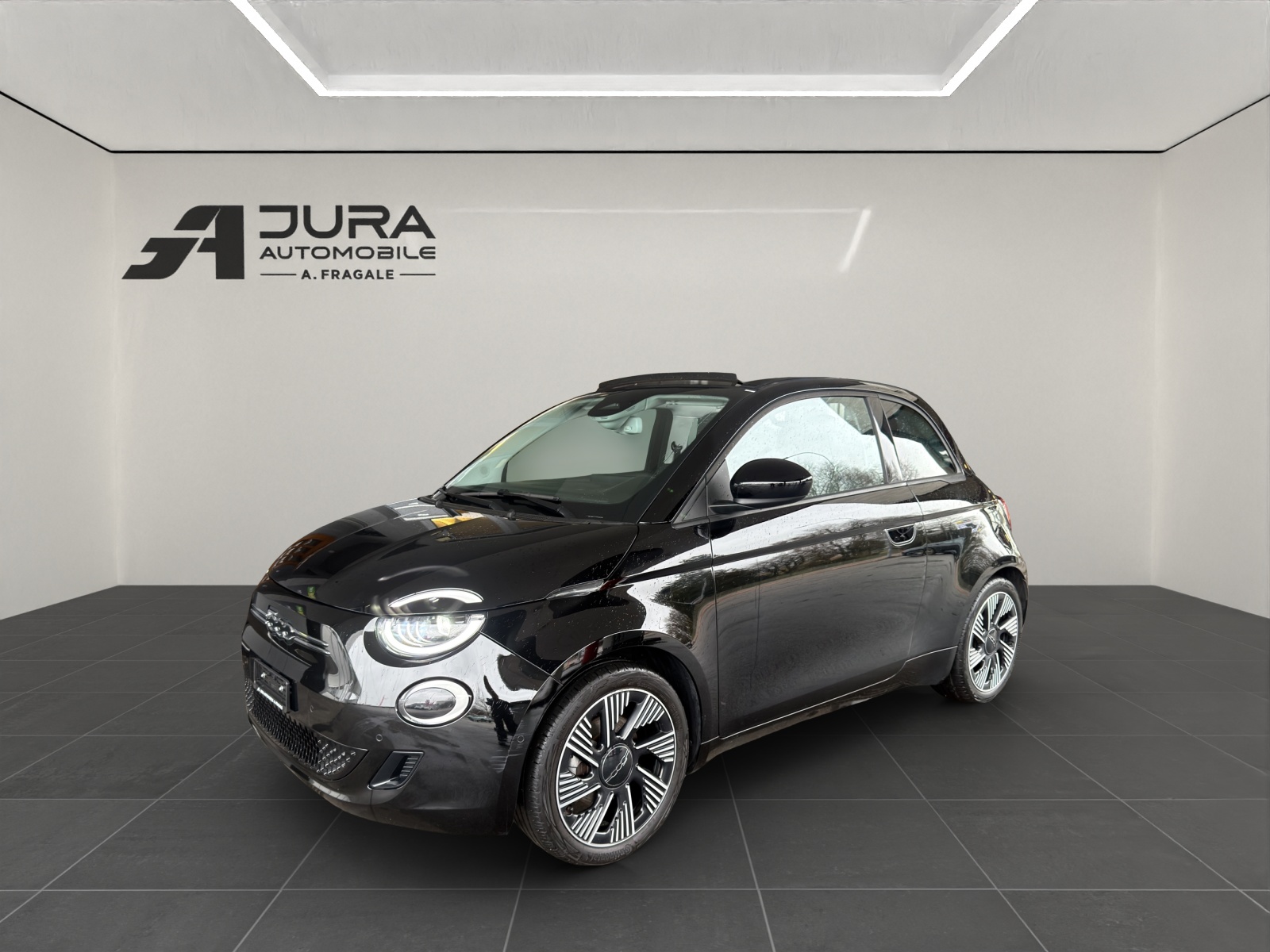 FIAT 500 Cabrio Icon-image-1