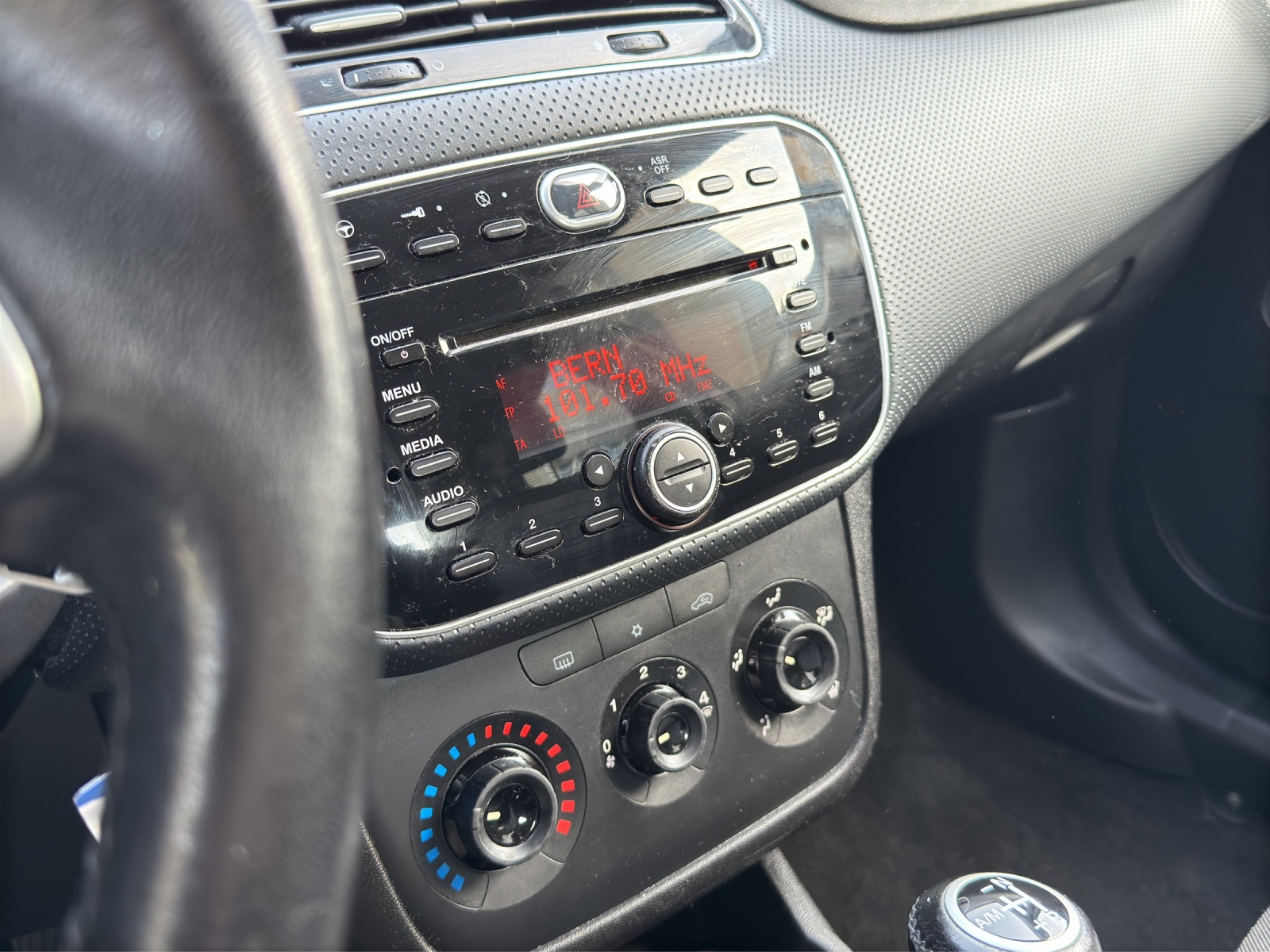 FIAT Punto Evo 1.4 Sporting Dualogic-image-10