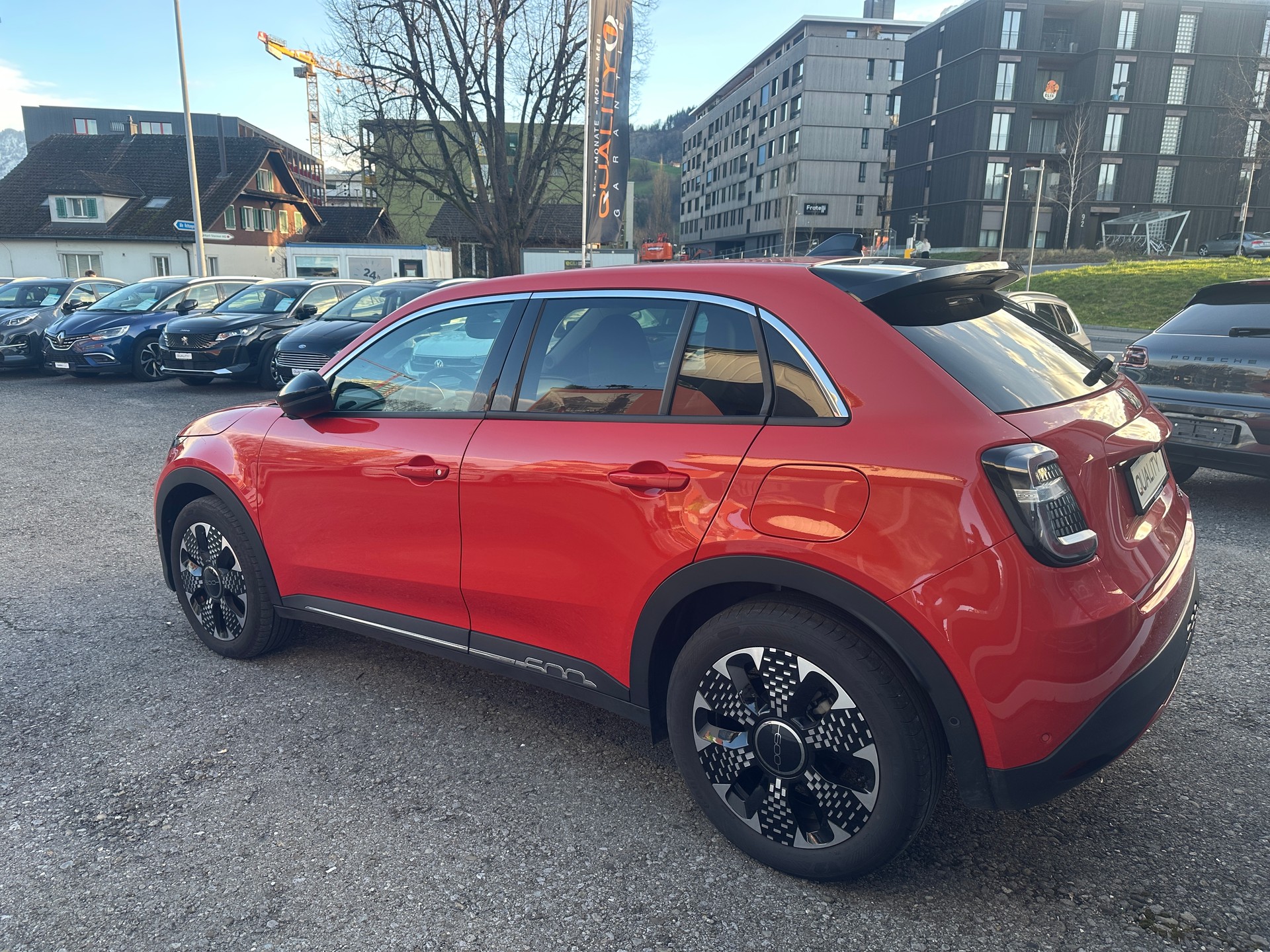 FIAT 600h MildHybrid La Prima-showroom-element-2