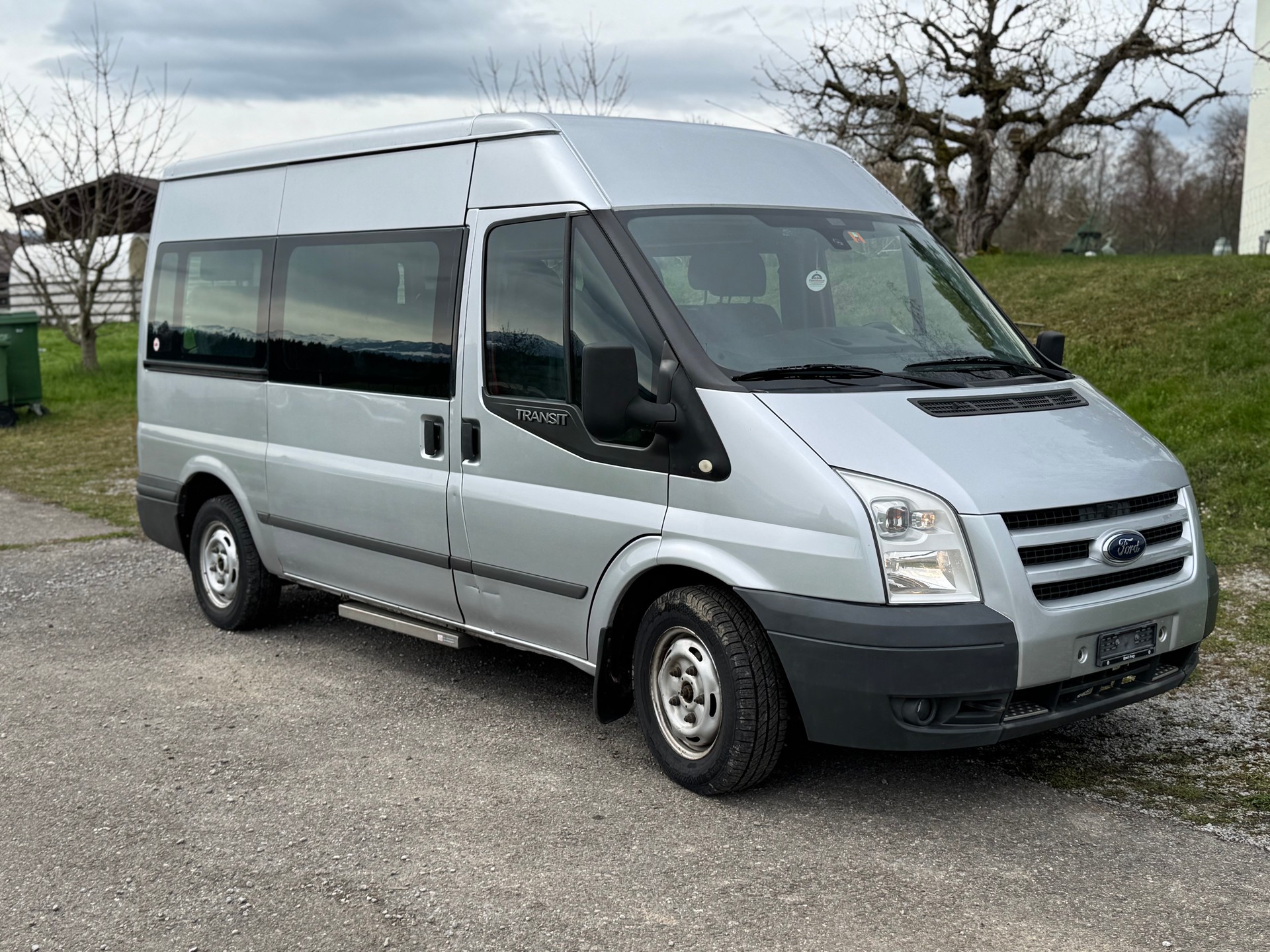 FORD Transit 2.2 TDCi 300 M-image-2