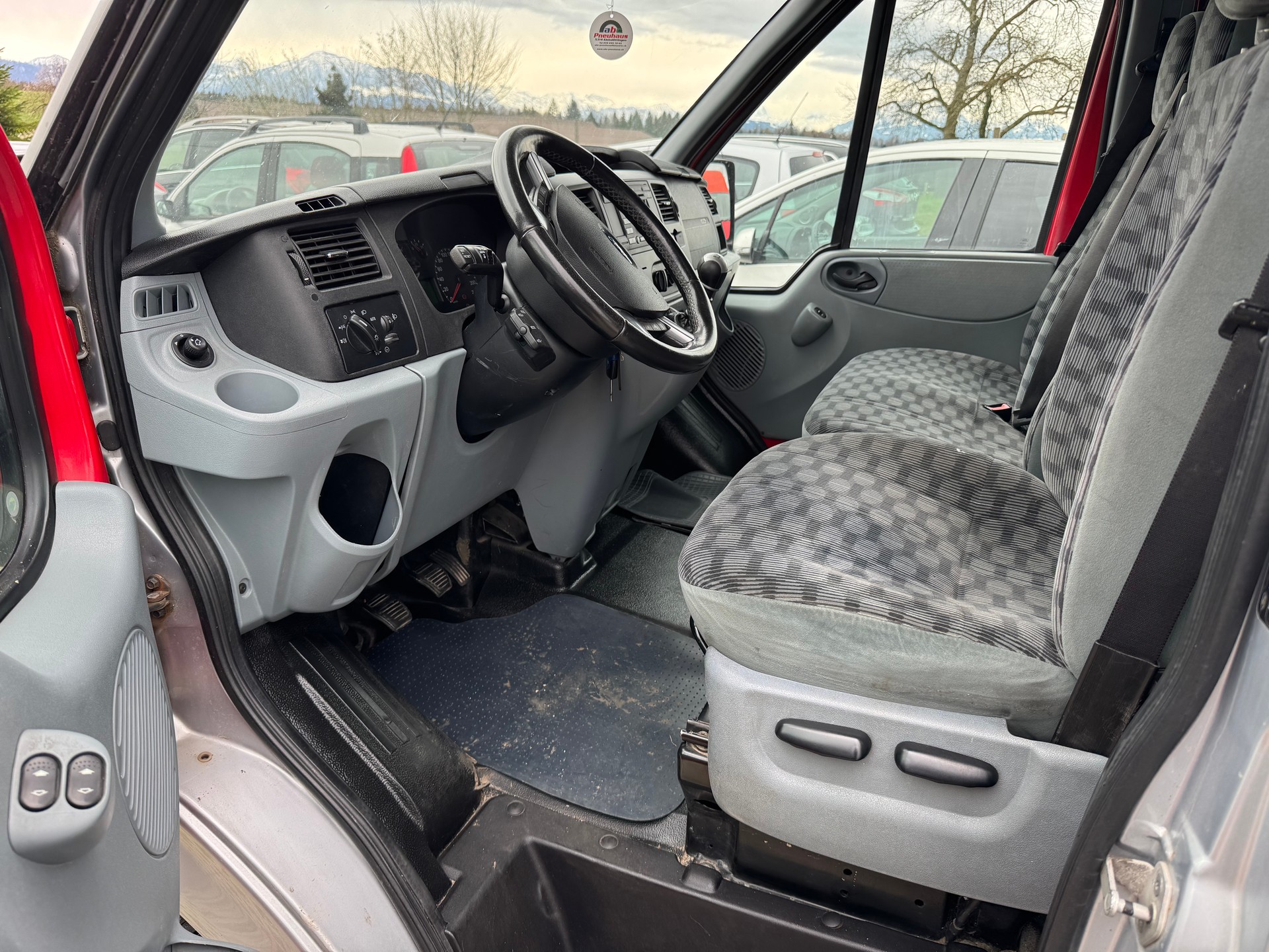 FORD Transit 2.2 TDCi 300 M-image-13
