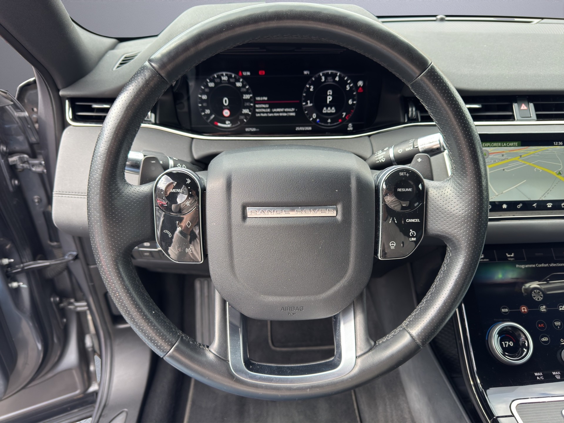 LAND ROVER Range Rover Evoque R-Dynamic P 200 AT9-image-10