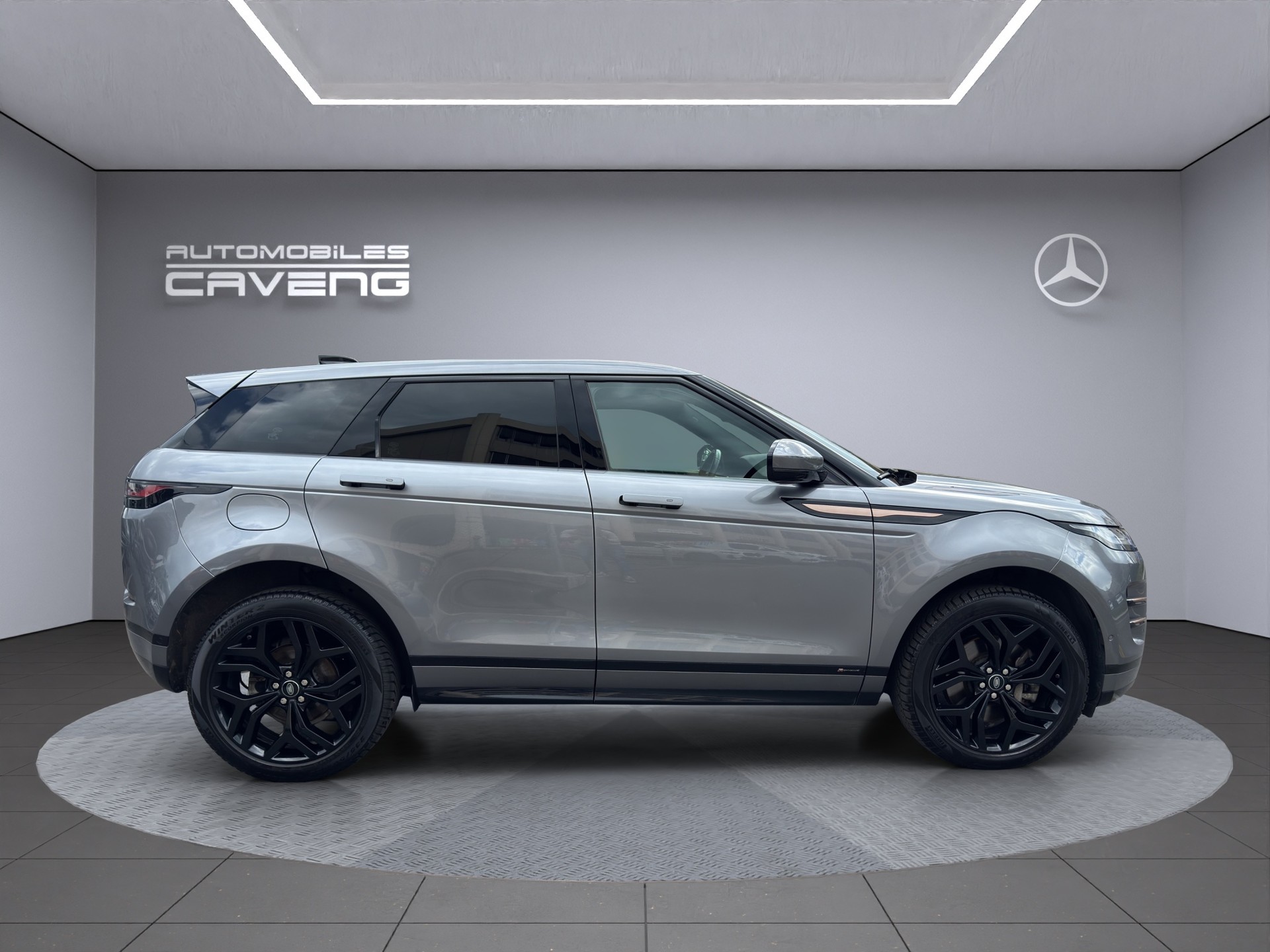 LAND ROVER Range Rover Evoque R-Dynamic P 200 AT9-image-5