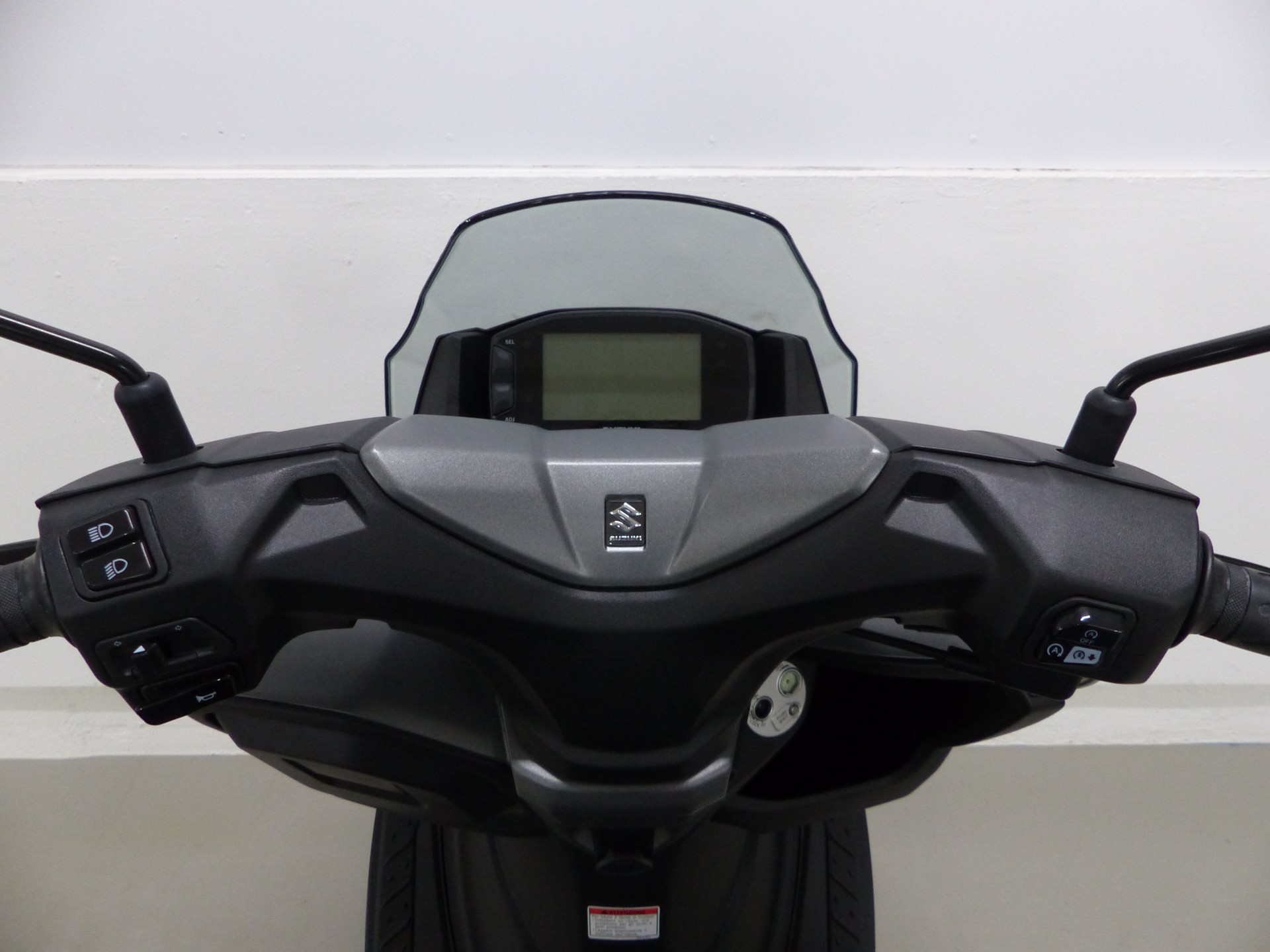 SUZUKI UB 125 Burgman CBS-image-4