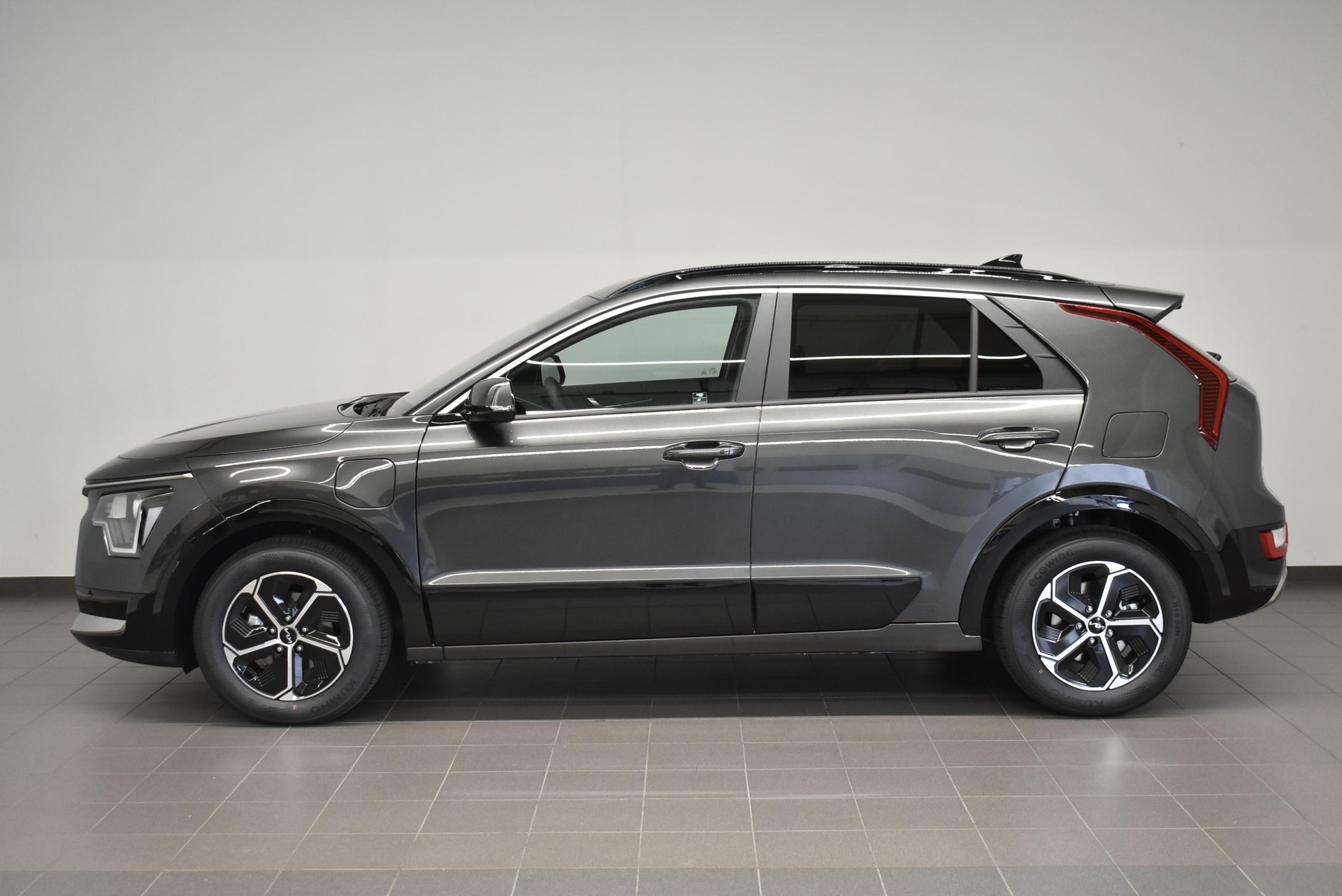 KIA Niro 1.6 GDi Plug-in Hybrid Power Edition-image-2
