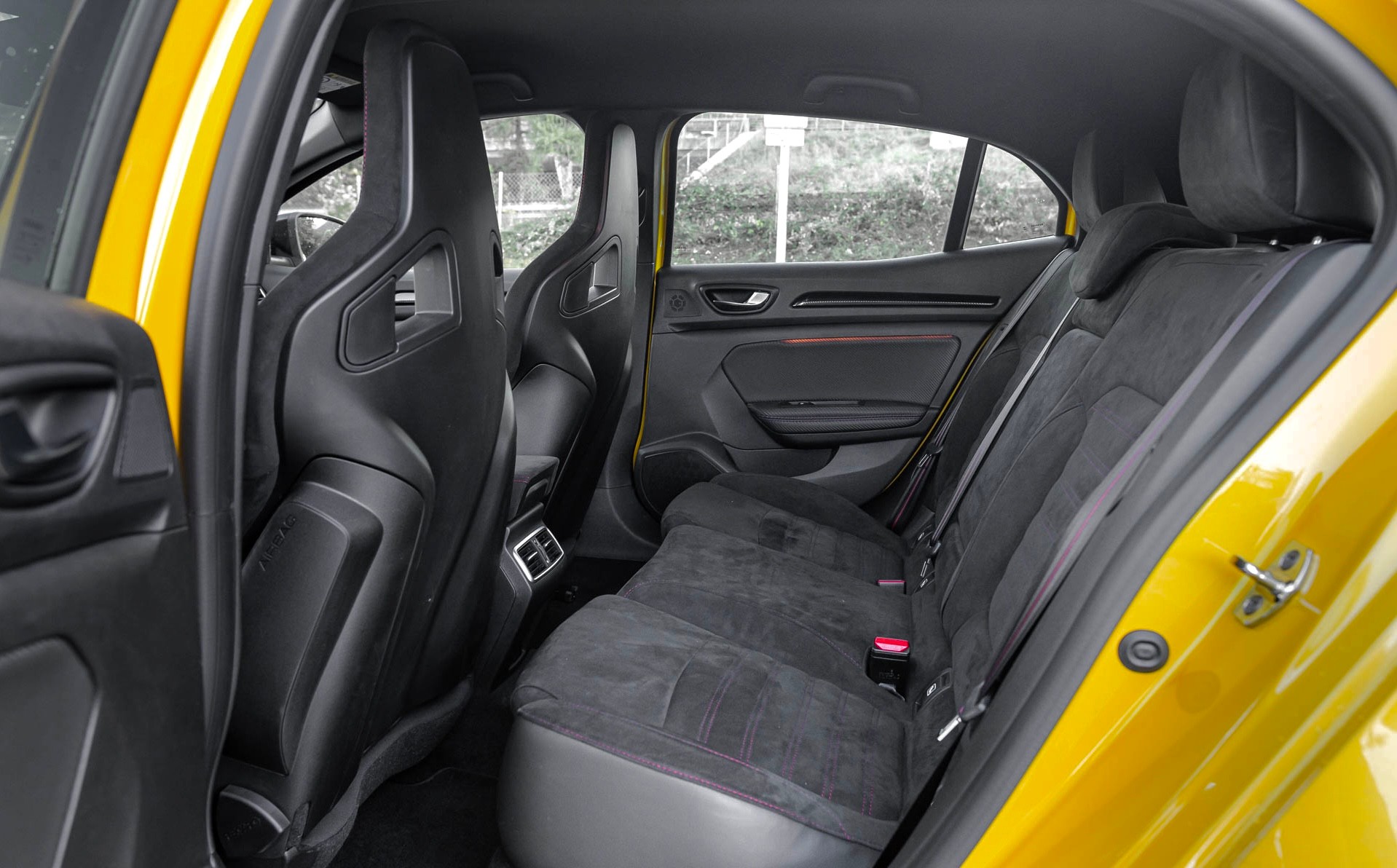 RENAULT Mégane RS Trophy 300-image-12