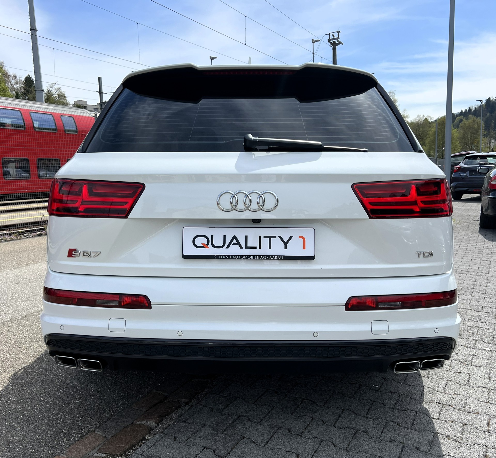 AUDI SQ7 4.0 TDI quattro tiptronic-image-3