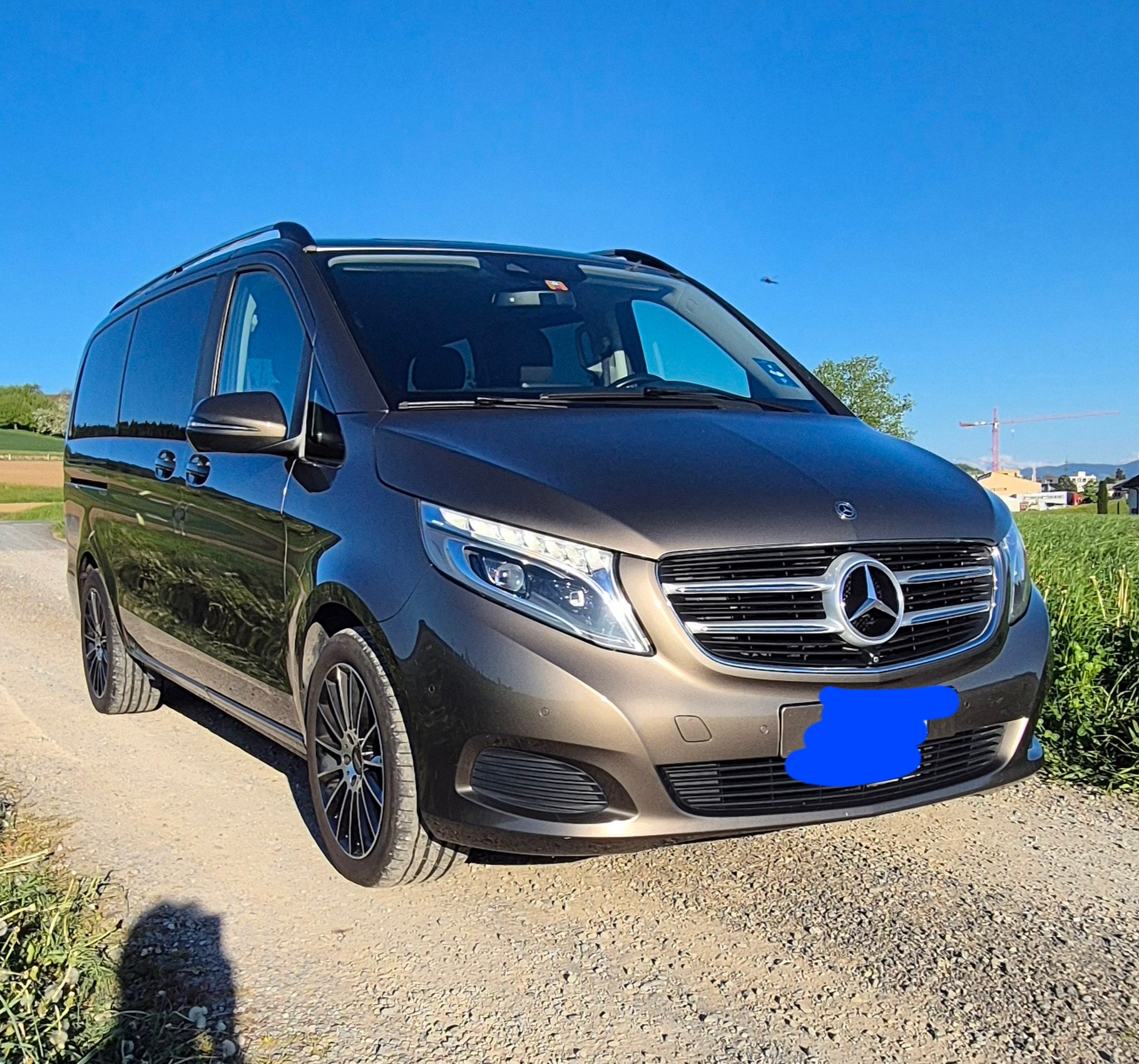 MERCEDES-BENZ V 220 d lang 7G-Tronic-image-0