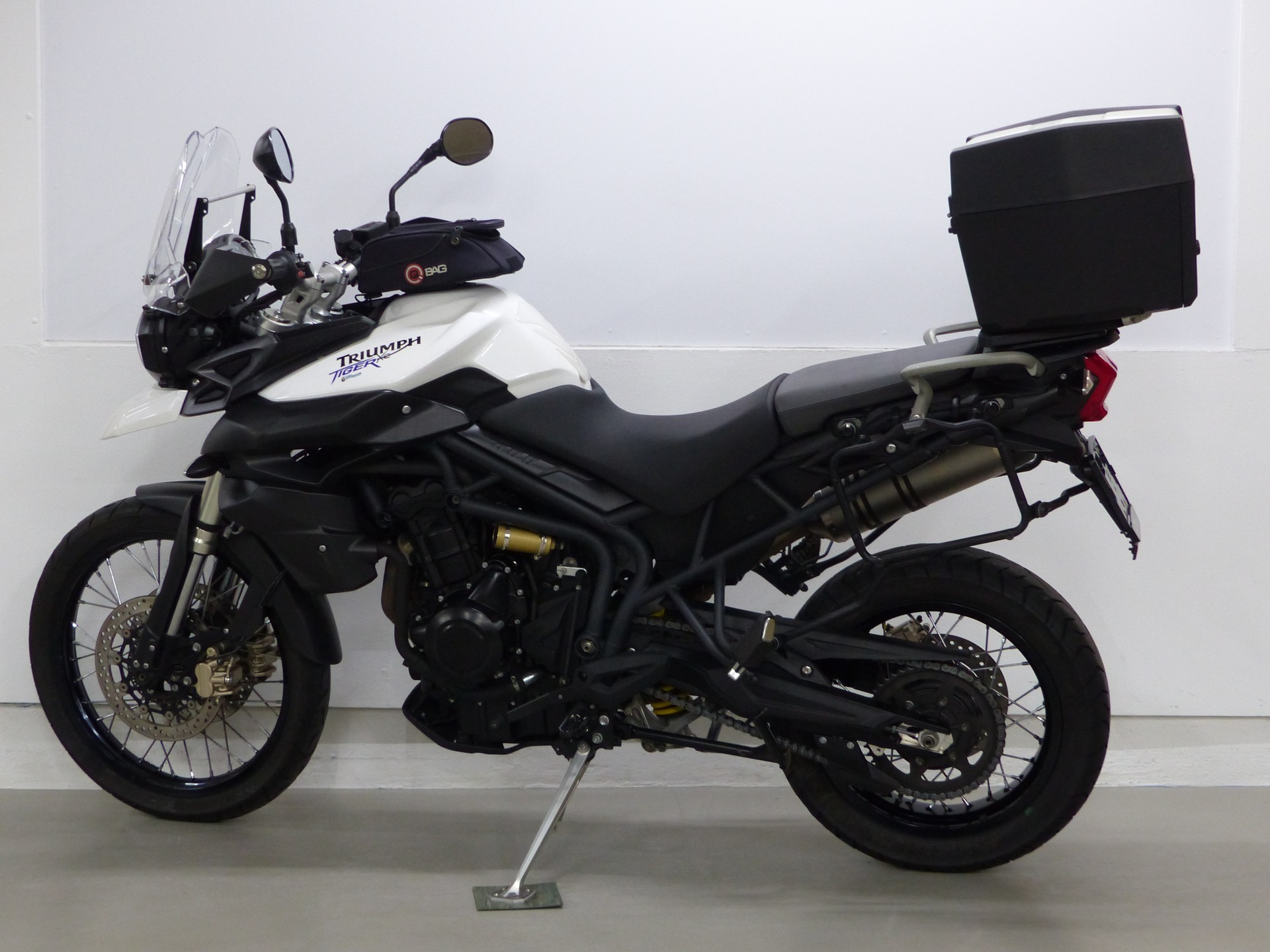 TRIUMPH Tiger 800 XC ABS mit Zubehör-showroom-element-3