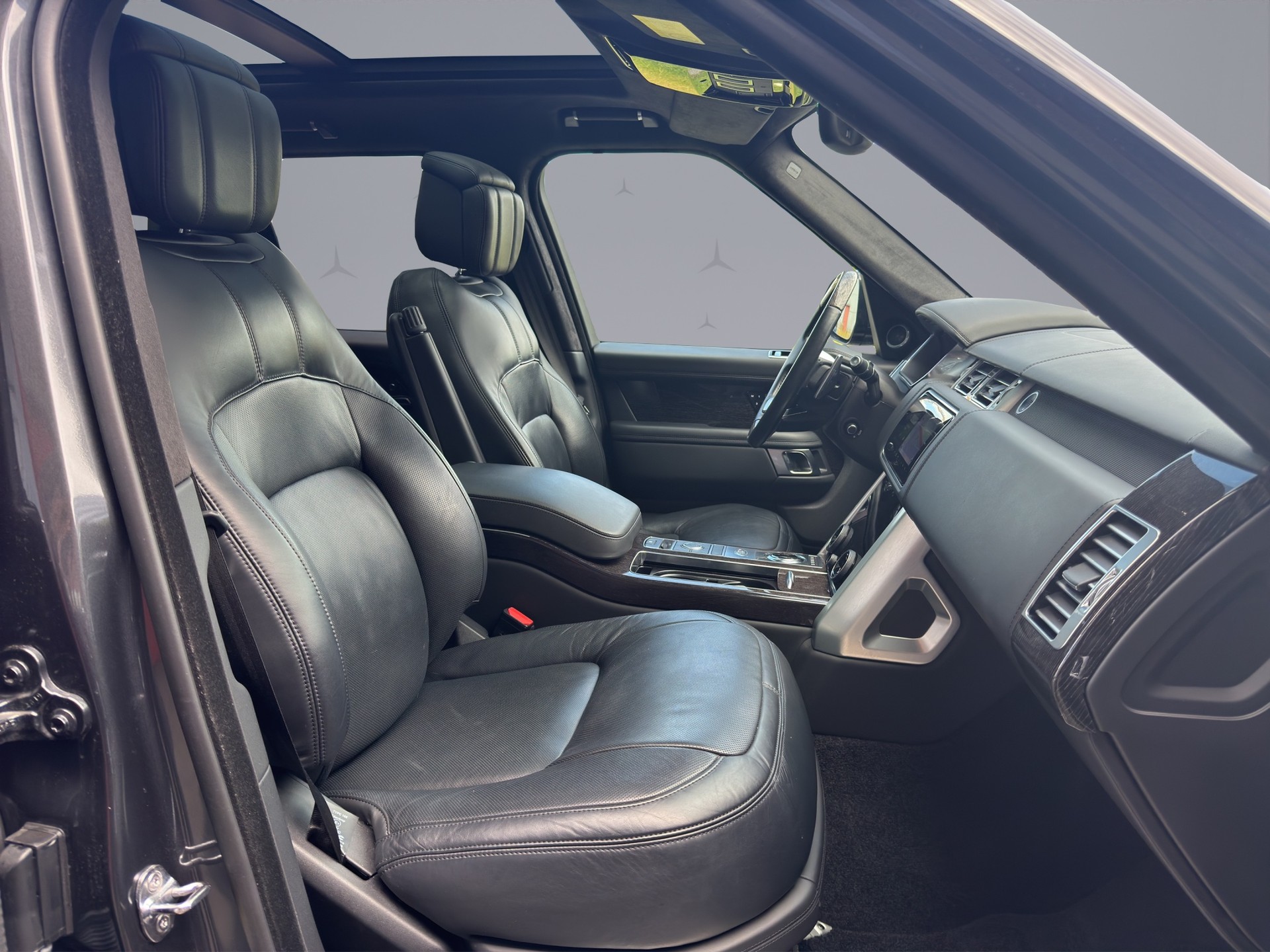 LAND ROVER Range Rover 5.0 V8 SC Autobiography-image-17
