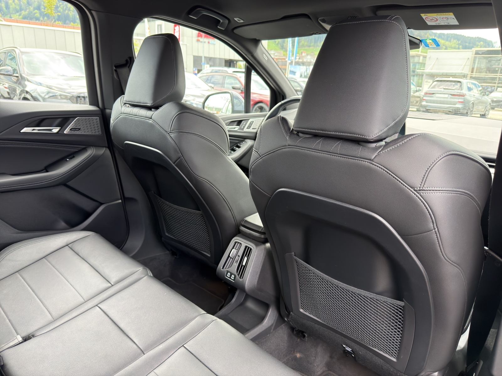 BMW 223i Active Tourer xDrive DKG-image-18