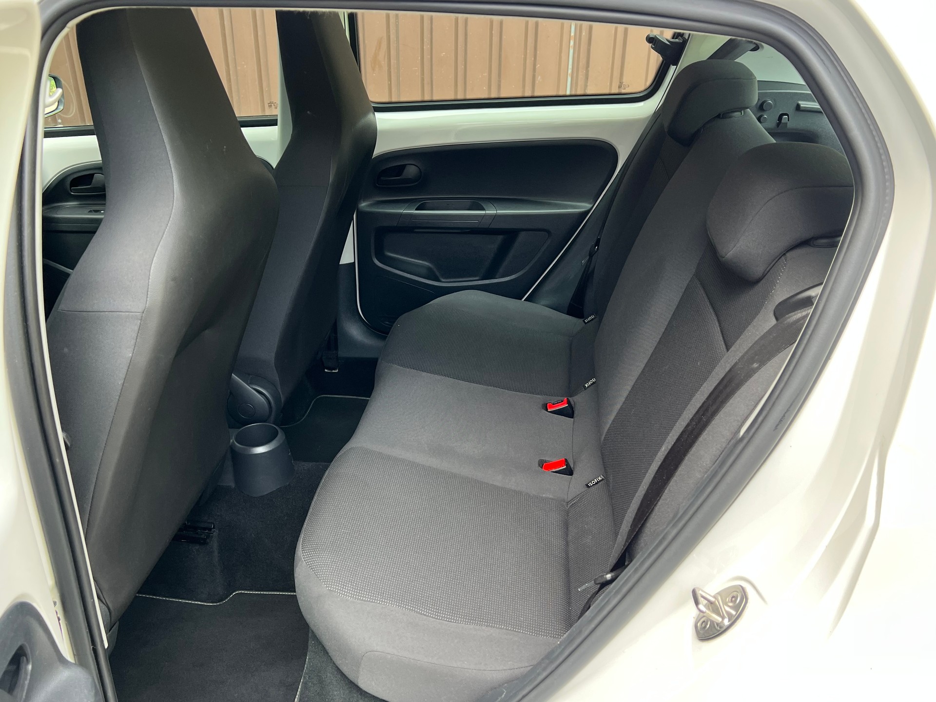 VW Up 1.0 club up-image-4