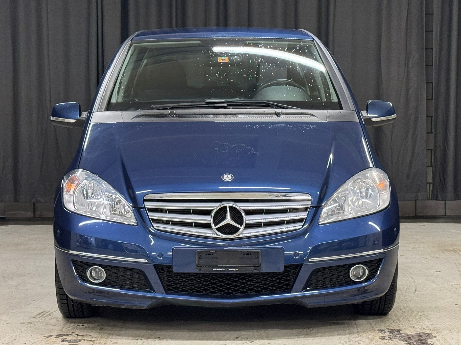 MERCEDES-BENZ A 180 Avantgarde Selection Autotronic-image-2