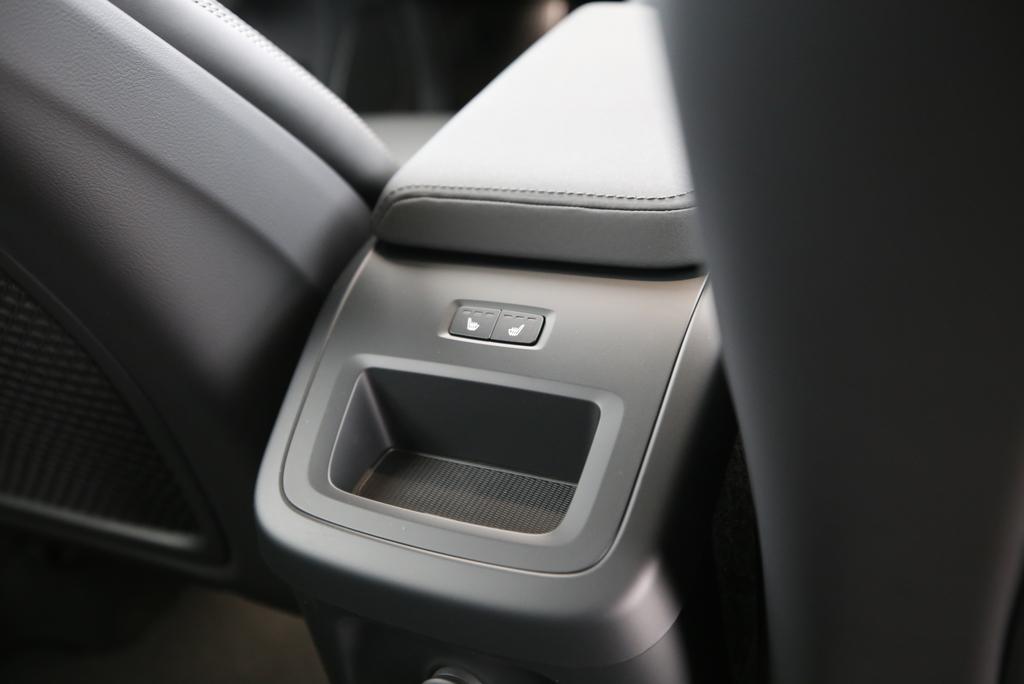 VOLVO XC60 2.0 T6 TE Black Edition eAWD-image-14