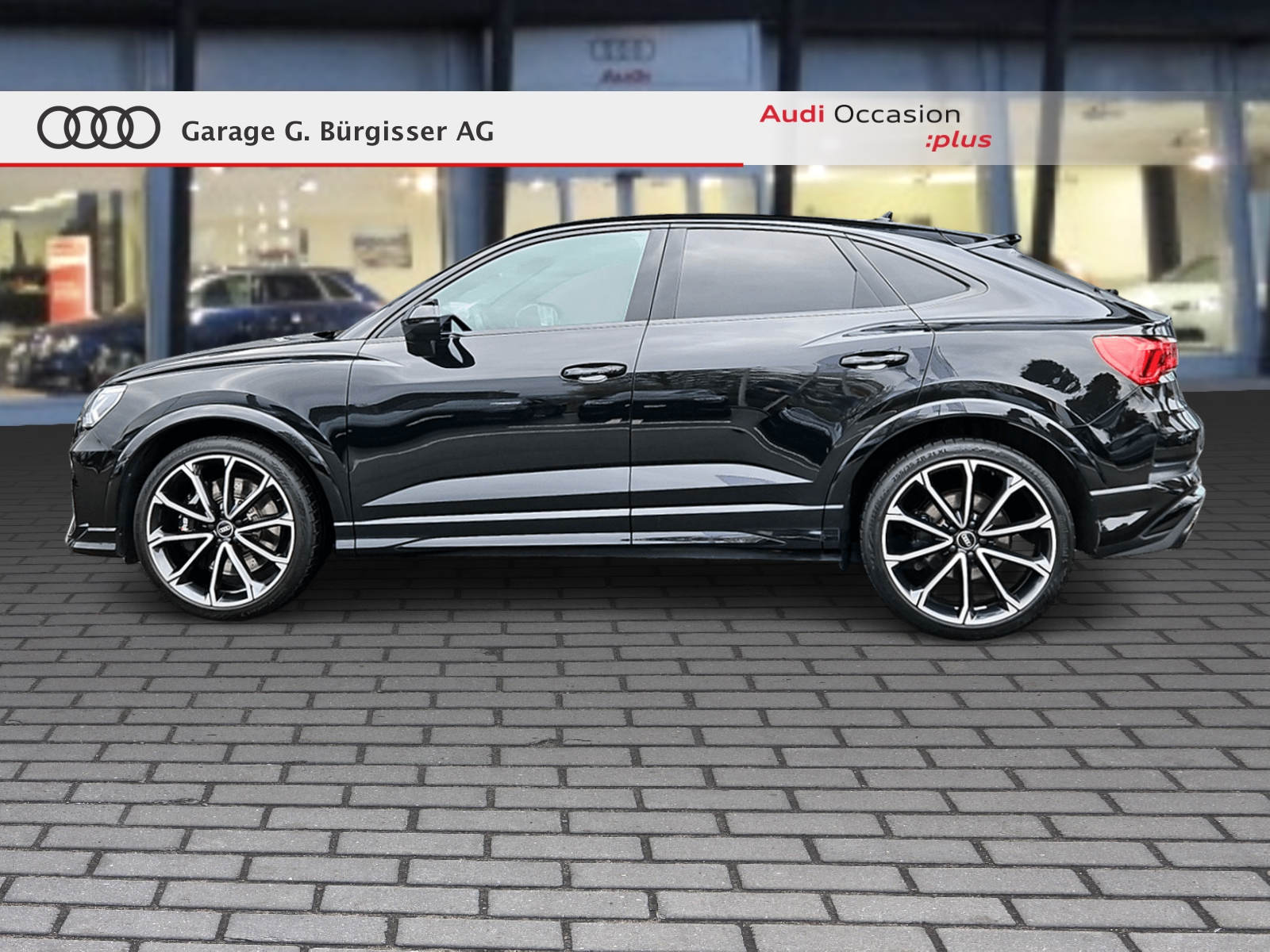 AUDI RS Q3 Sportback quattro S tronic Mythosschwarz Metallic-showroom-element-2