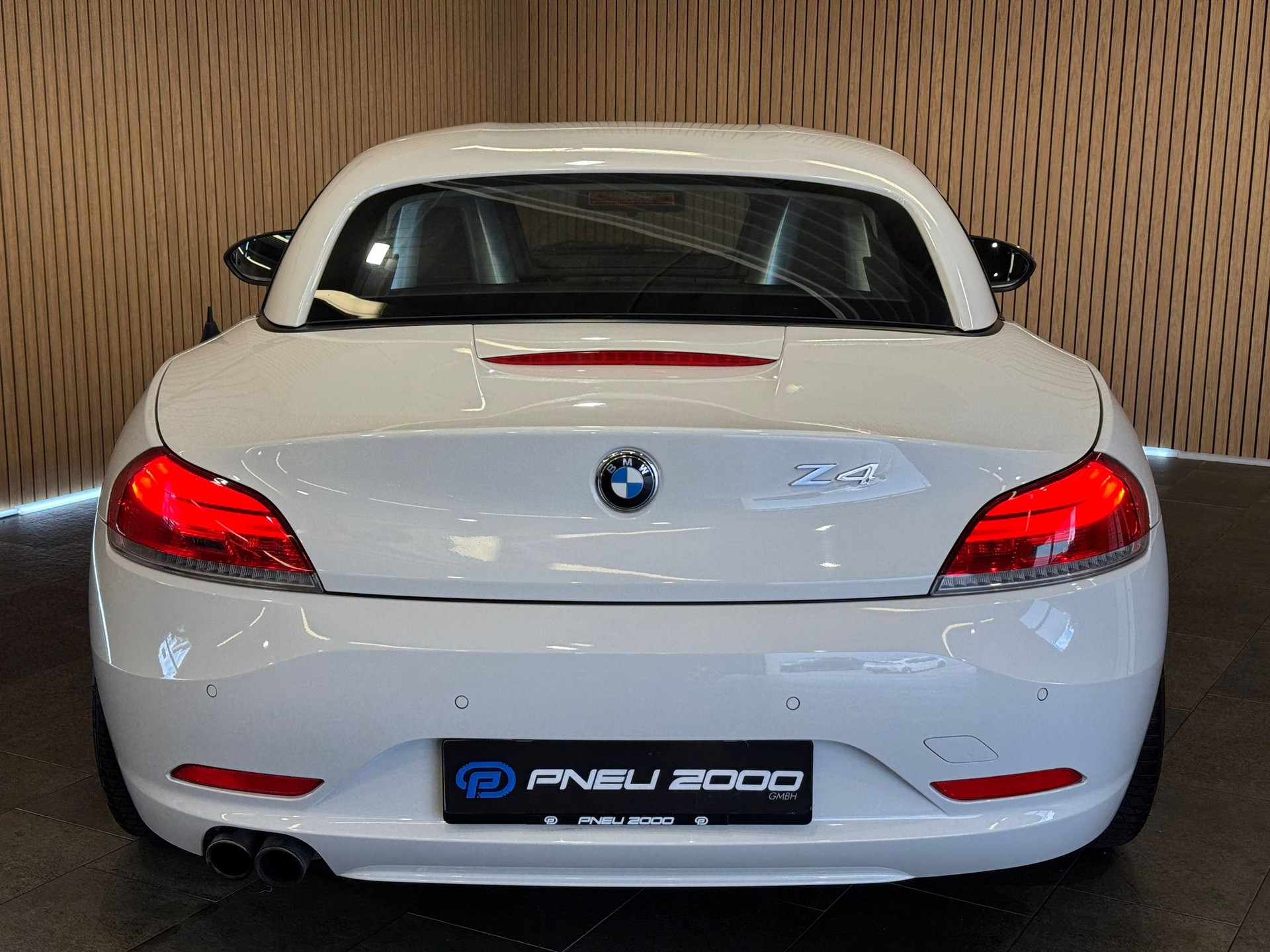 BMW Z4 sDrive23i-image-9