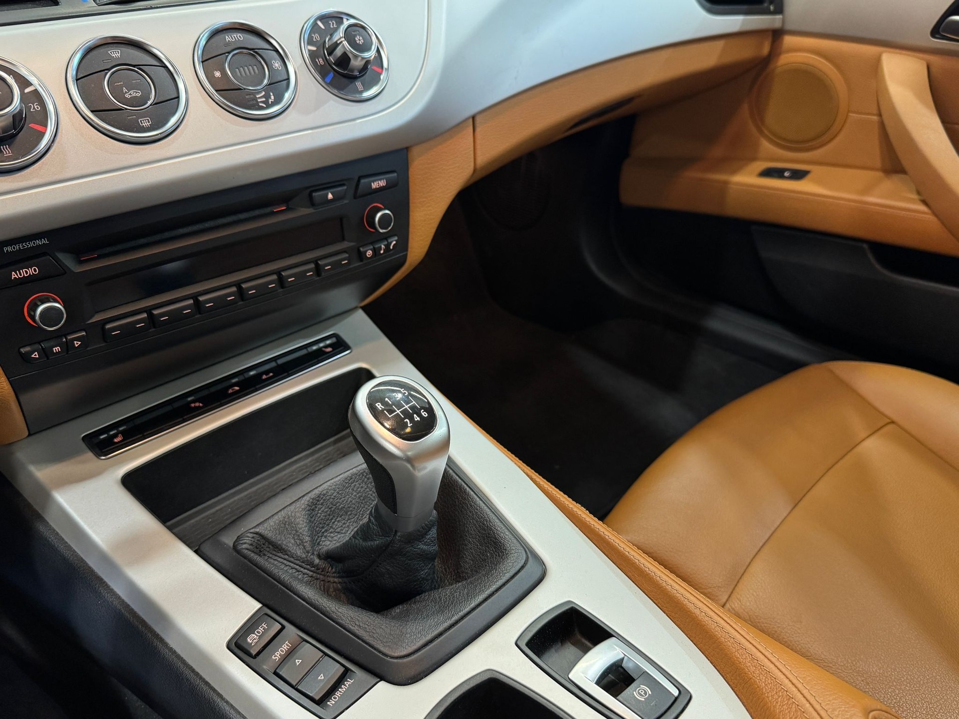 BMW Z4 sDrive23i-image-16