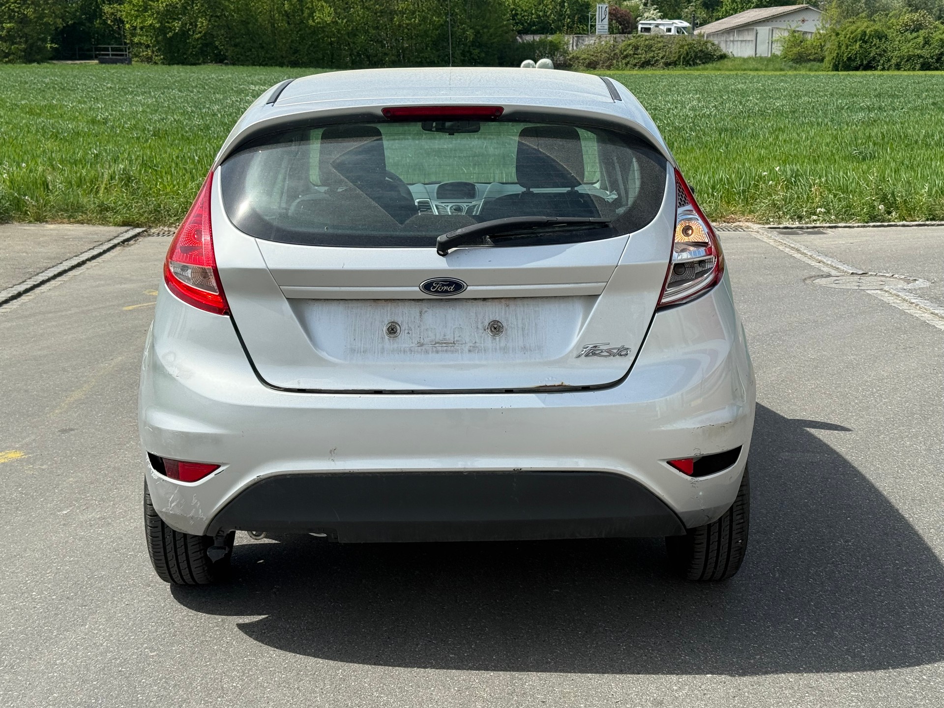 FORD Fiesta 1.4 16V Titanium-image-5