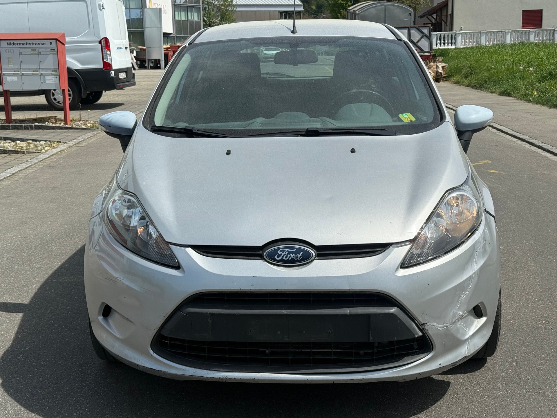 FORD Fiesta 1.4 16V Titanium-image-1