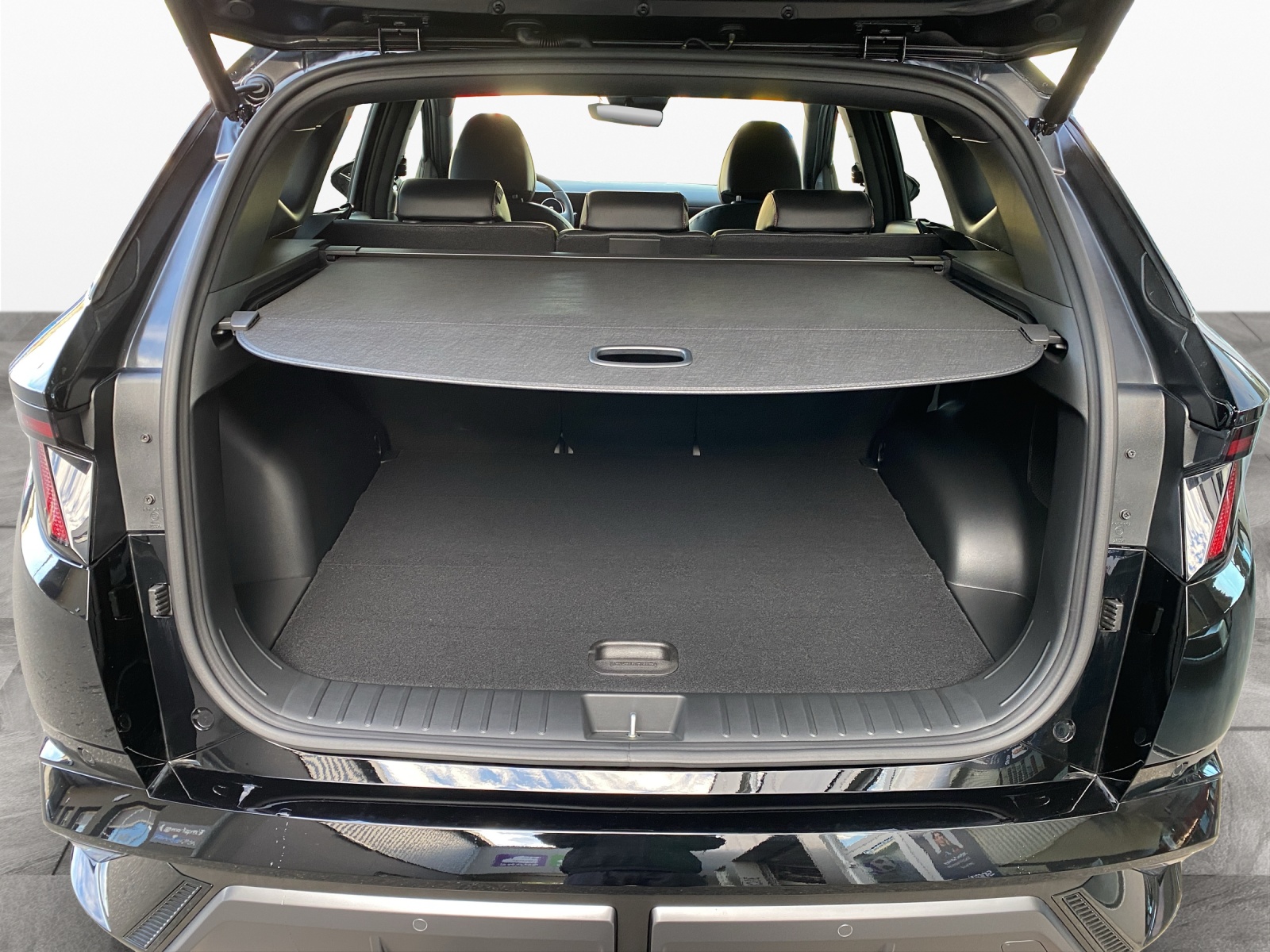 HYUNDAI Tucson 1.6 T-GDi HEV N-Line 4WD-image-15