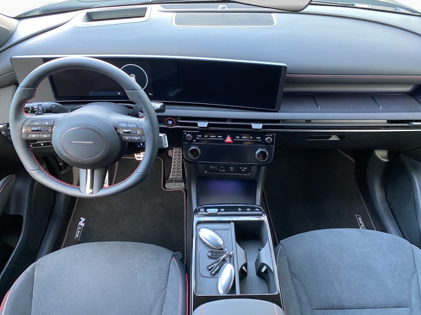 HYUNDAI Tucson 1.6 T-GDi HEV N-Line 4WD-image-11
