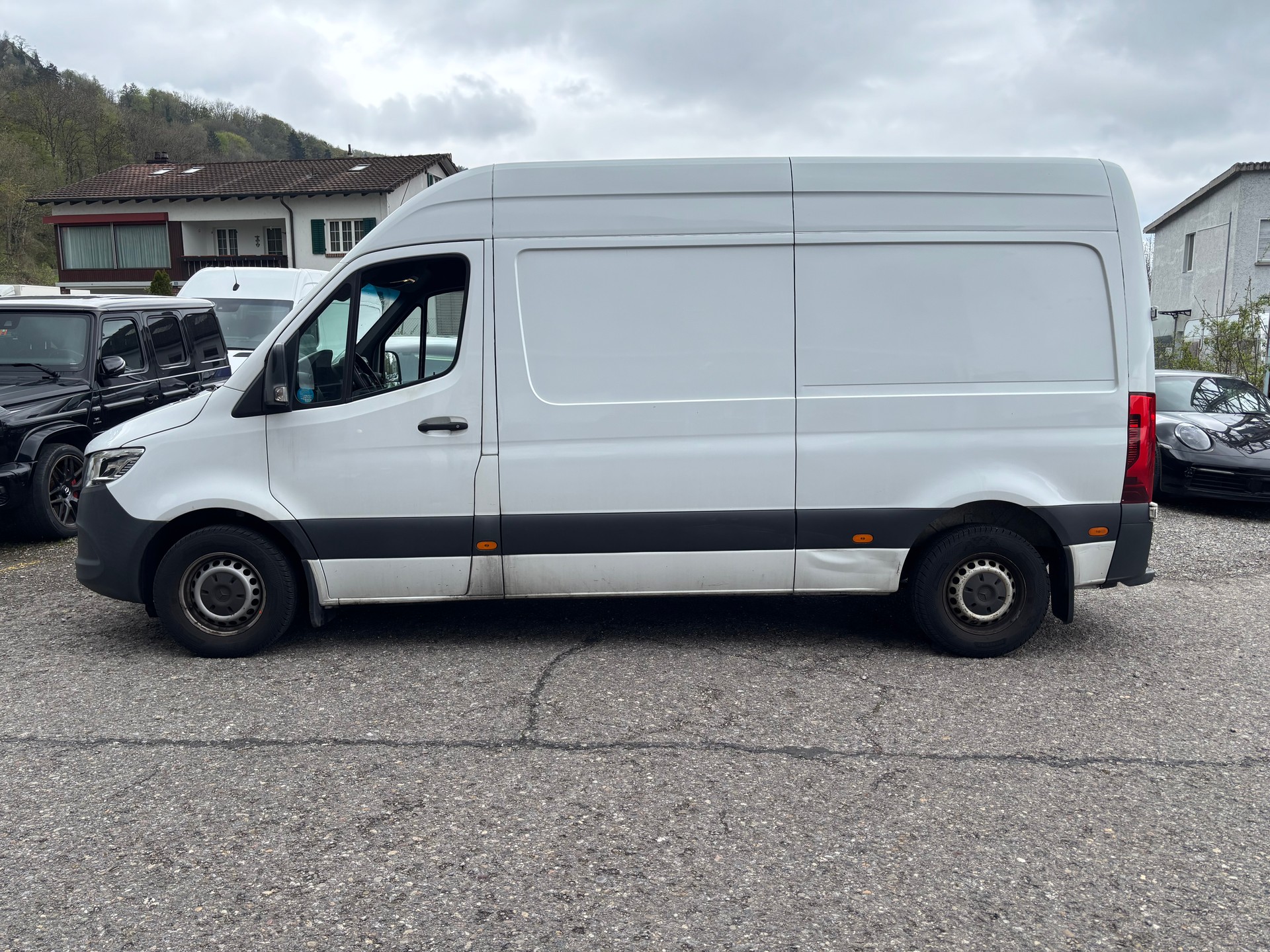 MERCEDES-BENZ Sprinter 314 CDI Standard 9G-TRONIC FWD-image-0