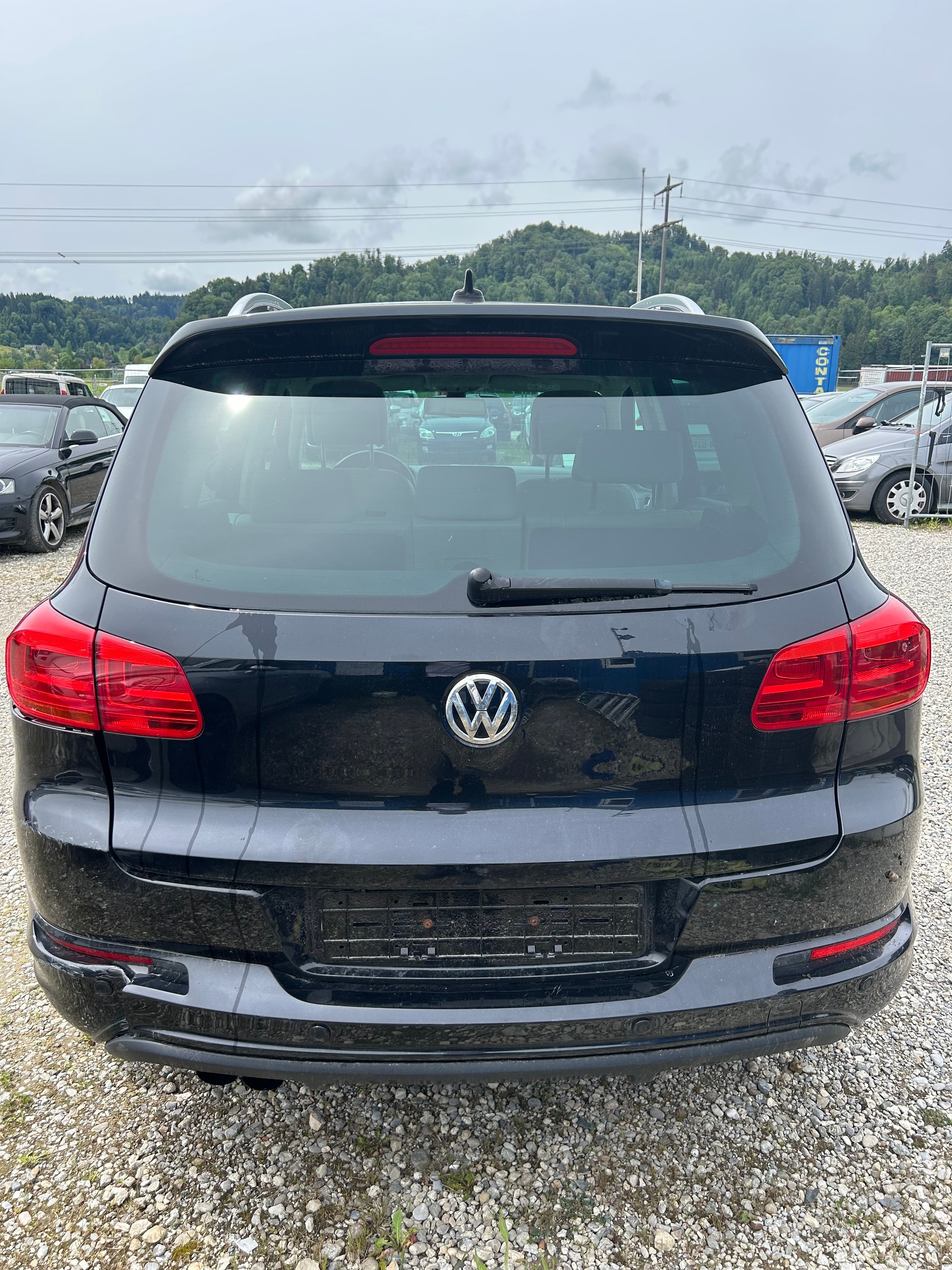 VW Tiguan 2.0 TSI R-Line Design 4Motion-image-4