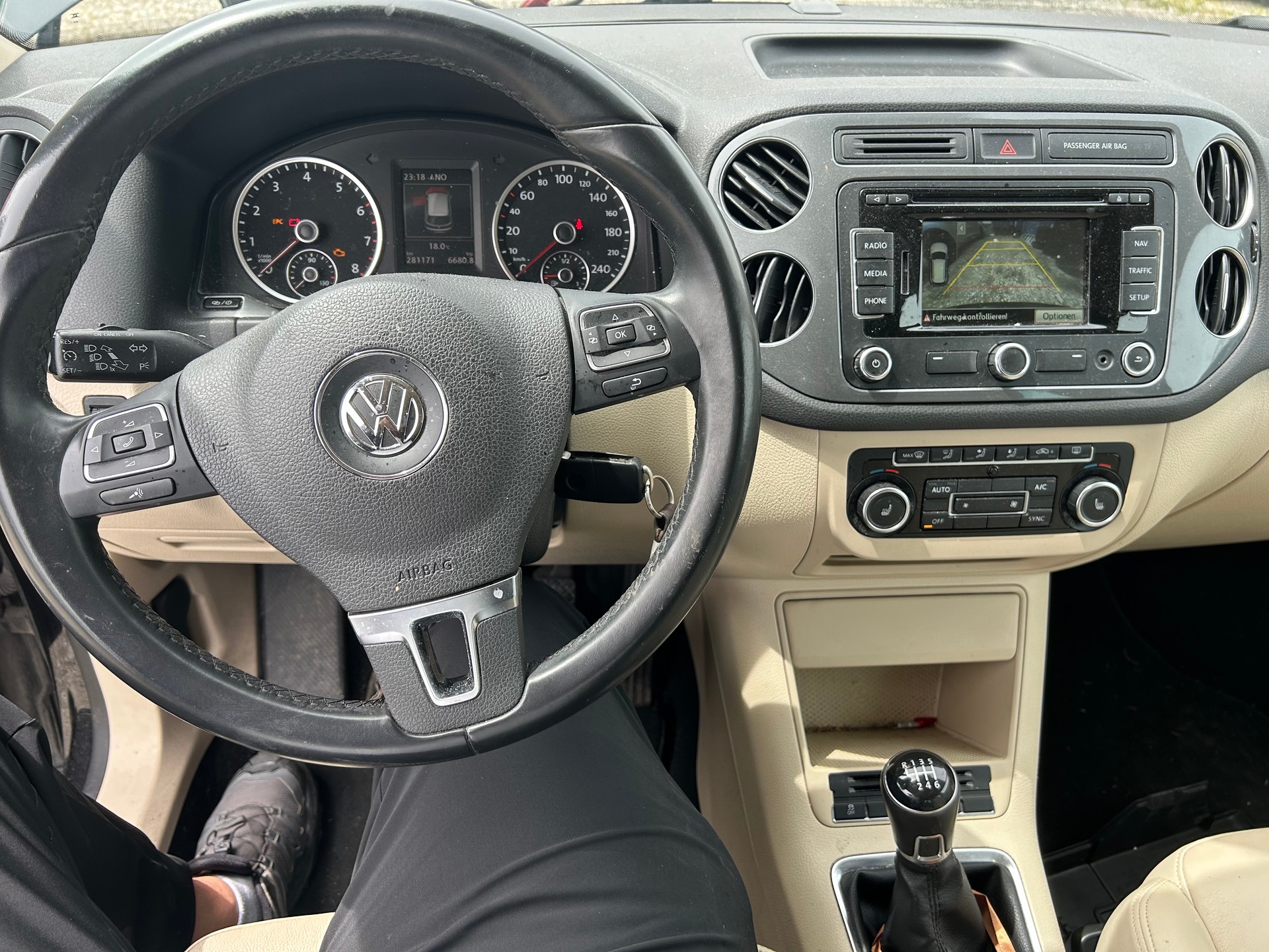 VW Tiguan 2.0 TSI R-Line Design 4Motion-image-6