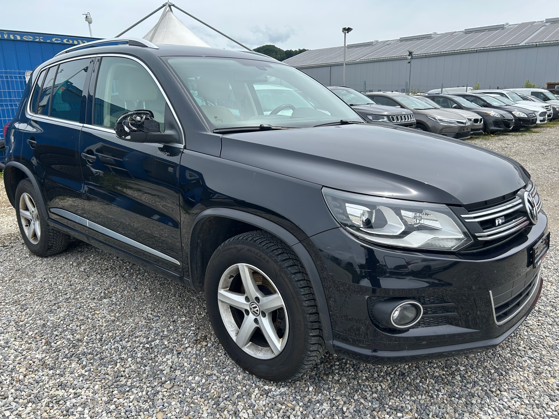 VW Tiguan 2.0 TSI R-Line Design 4Motion-image-2