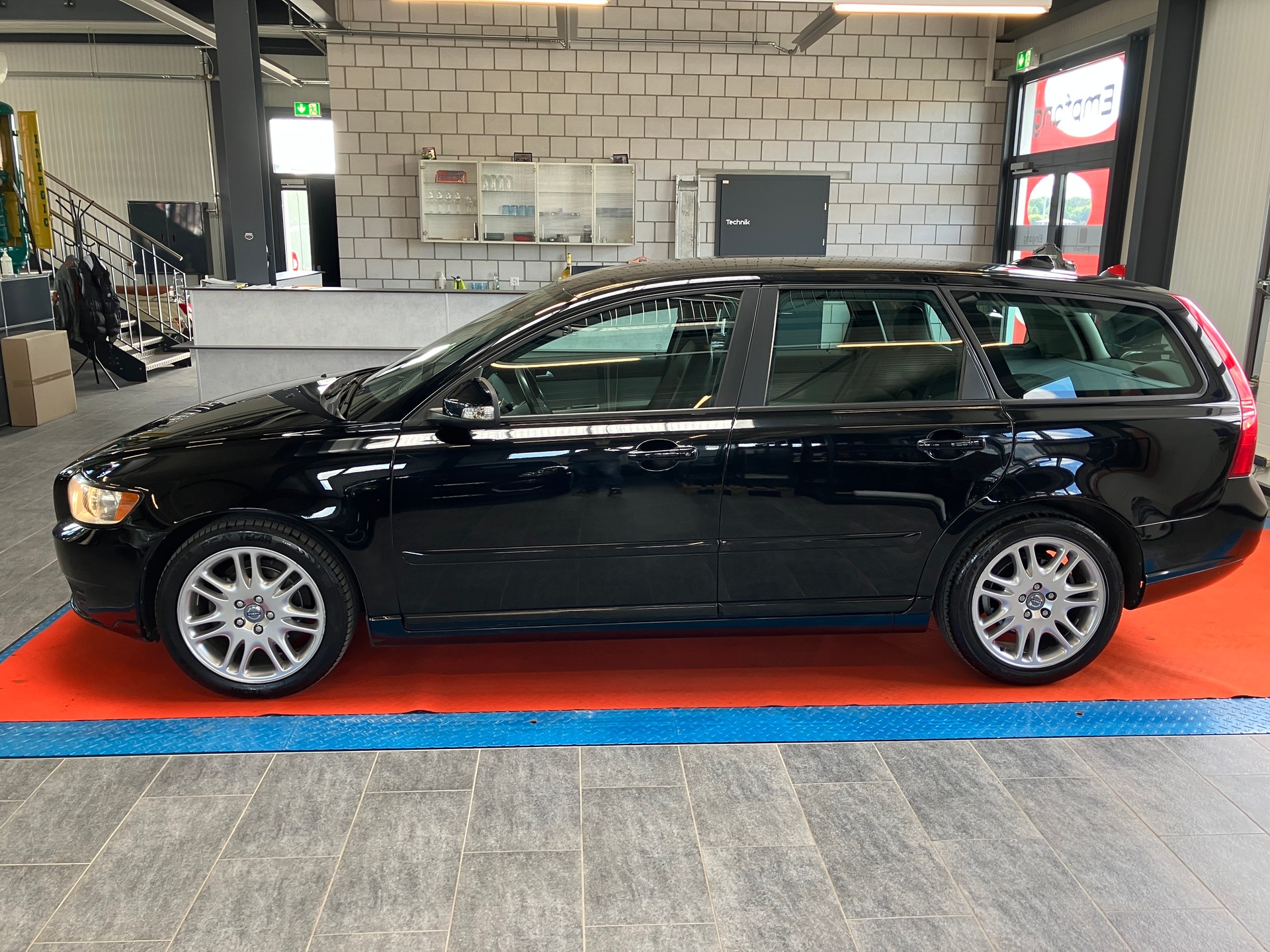 VOLVO V50 1.6D DRIVe Start/Stop-image-5