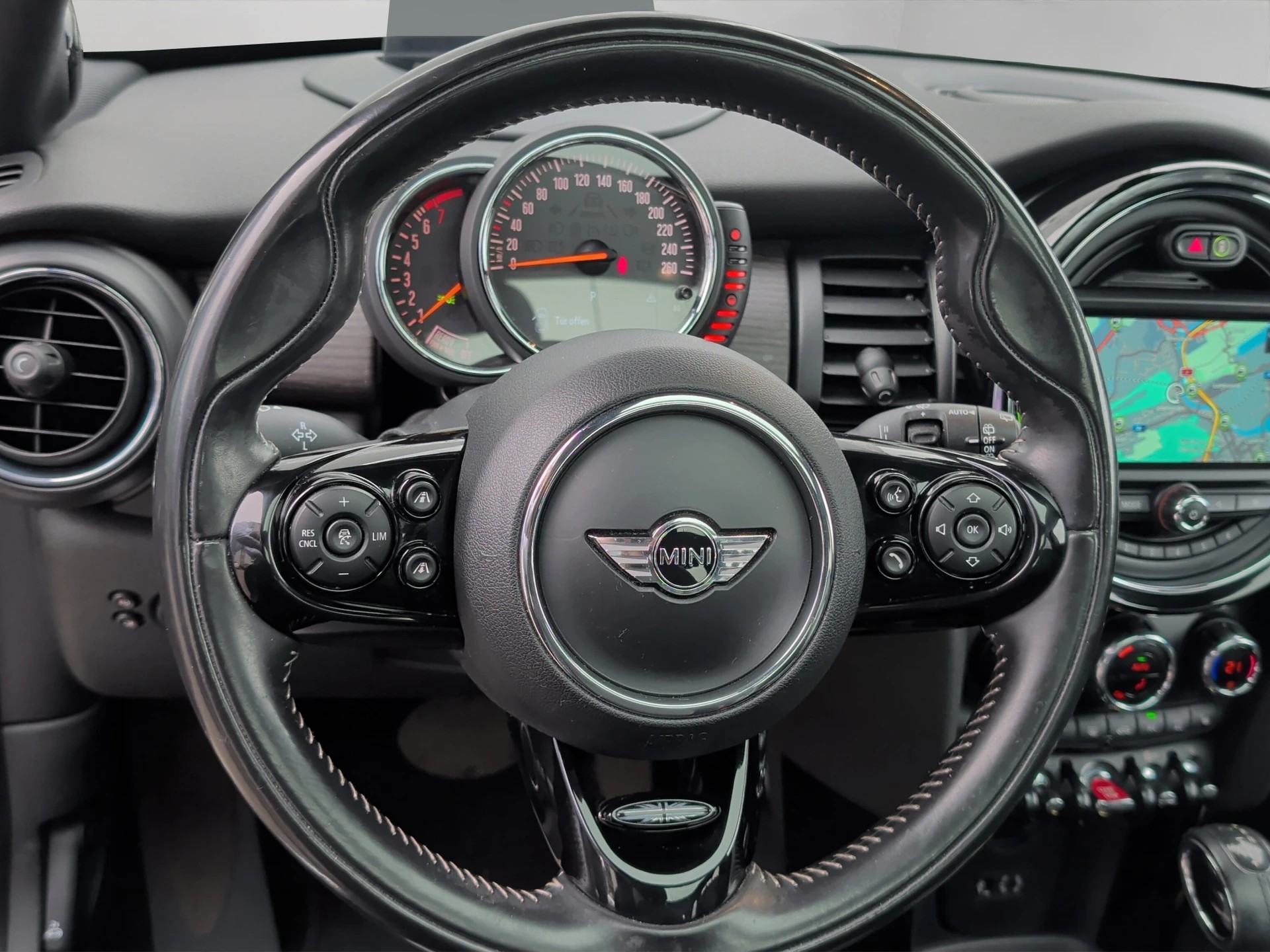 MINI Cooper S Steptronic-image-13