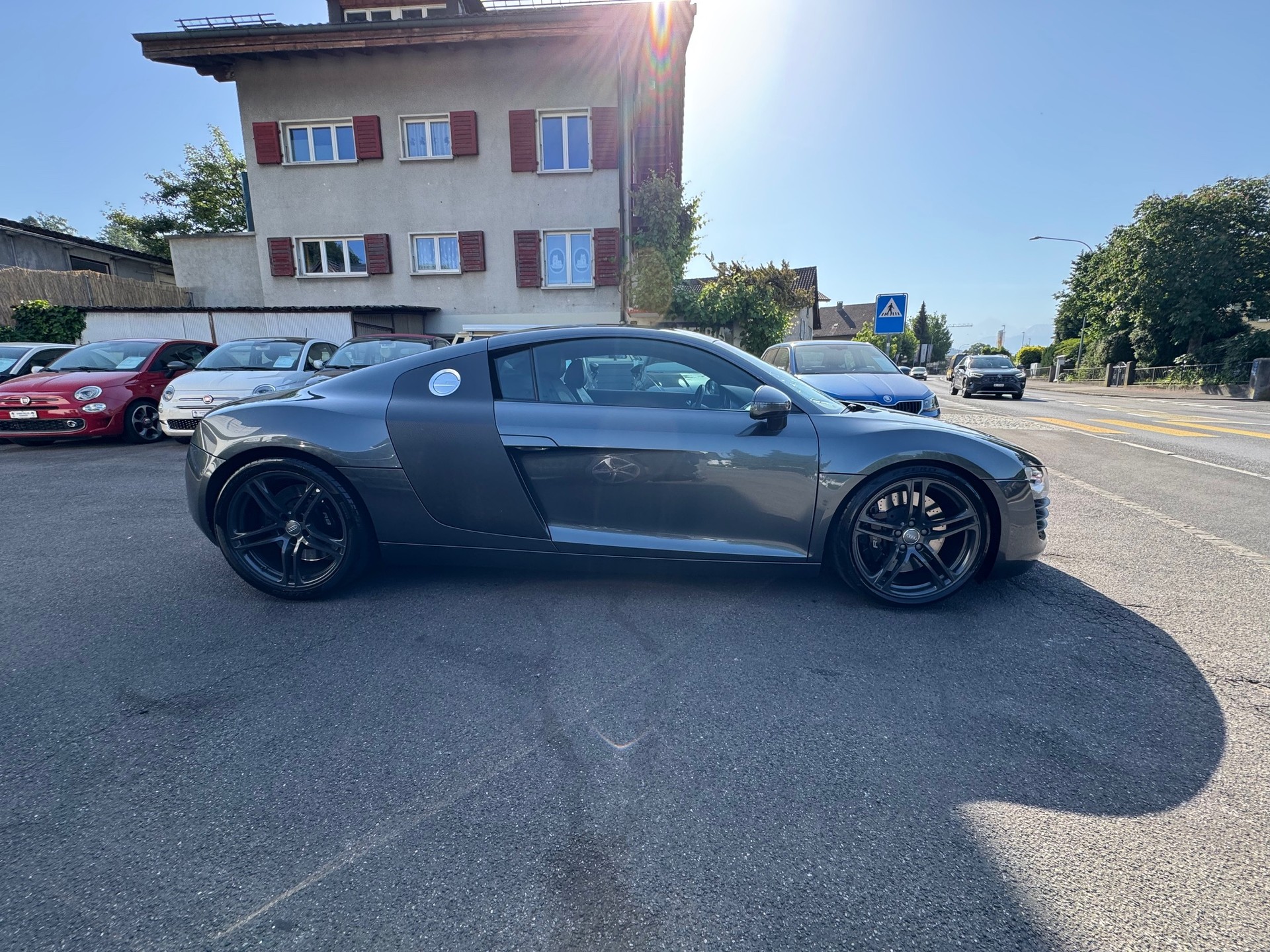 AUDI R8 Coupé 4.2-image-4
