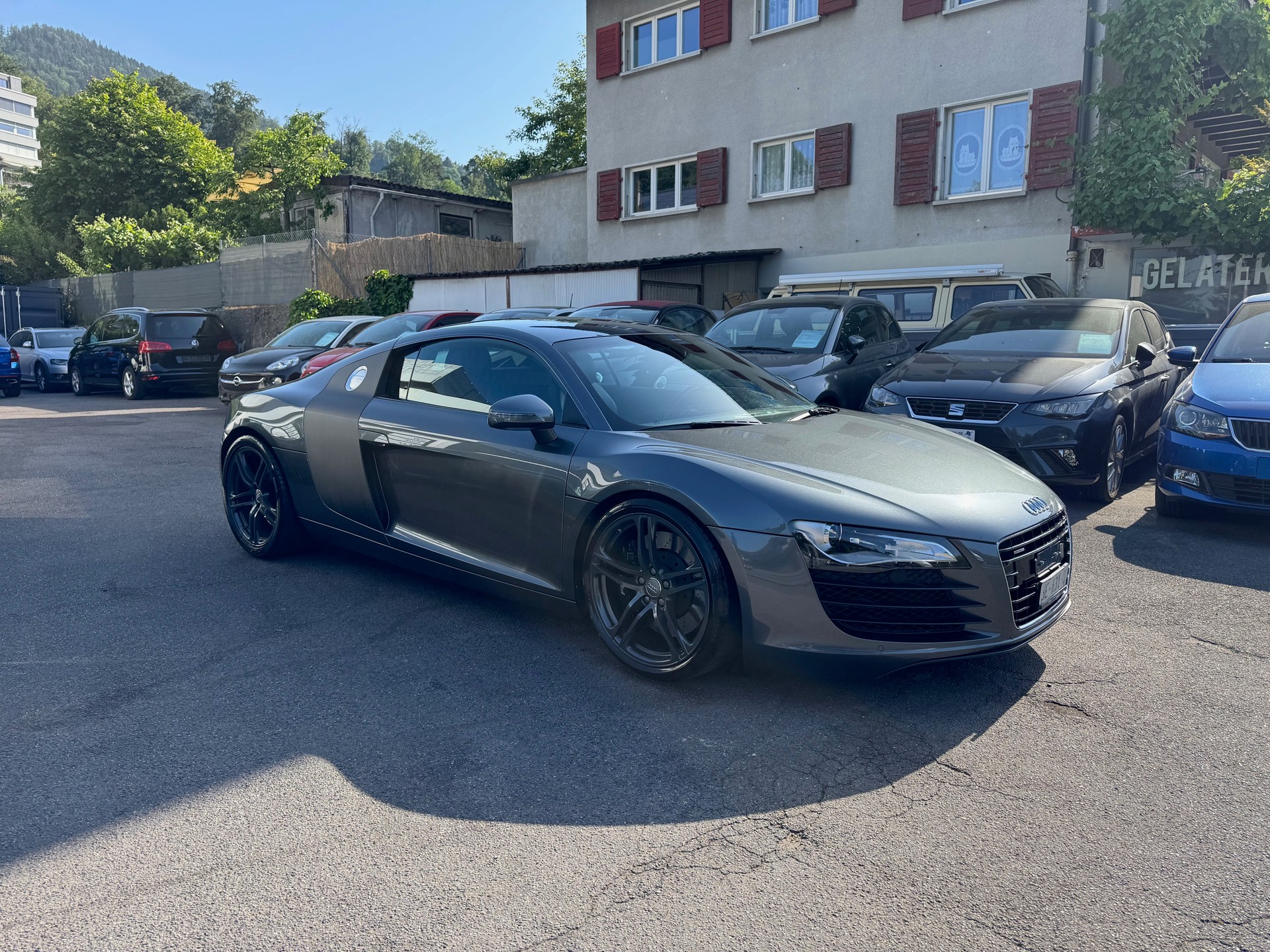 AUDI R8 Coupé 4.2-showroom-element-3