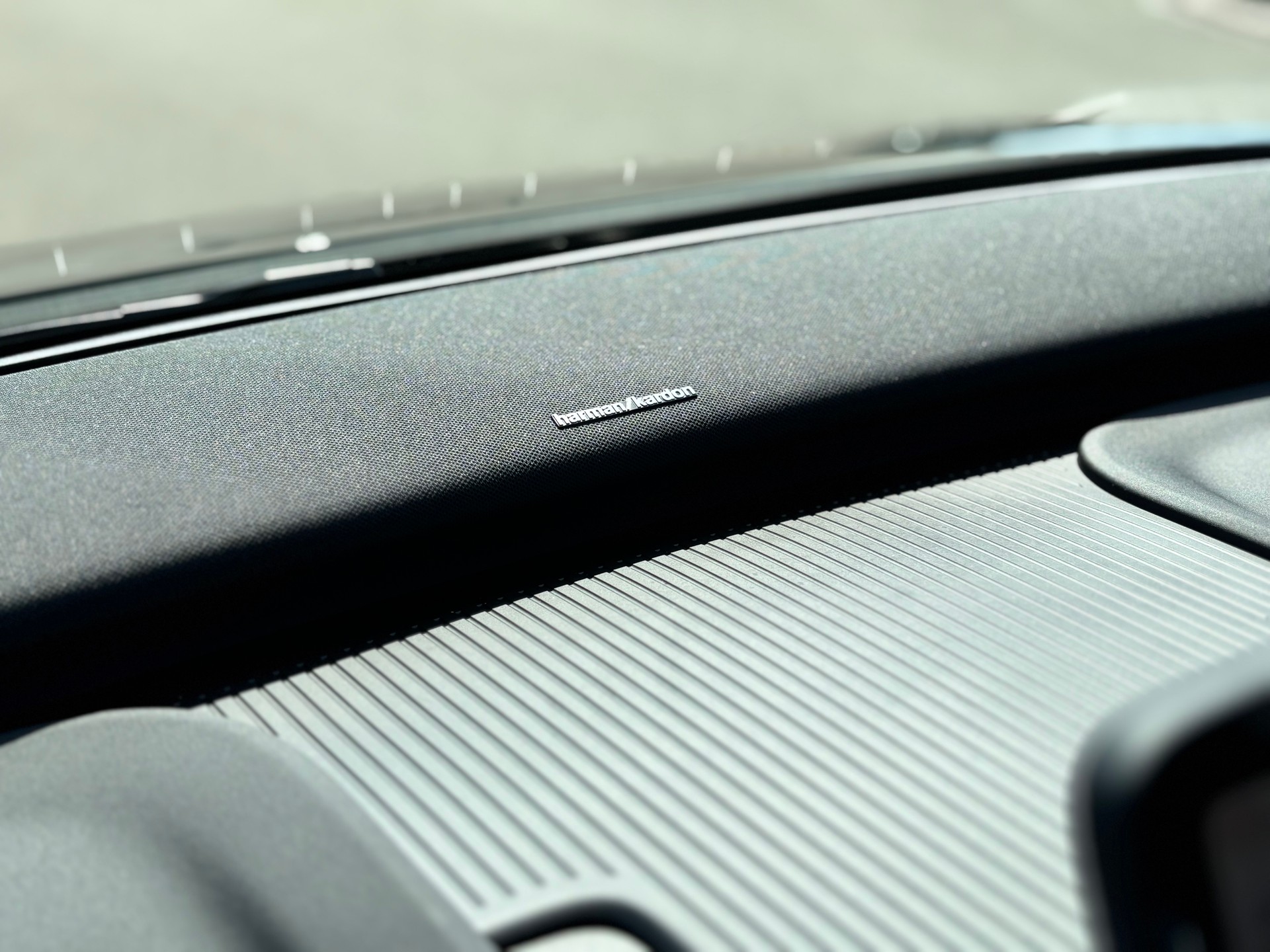 VOLVO EX30 E60 Ultra-image-15
