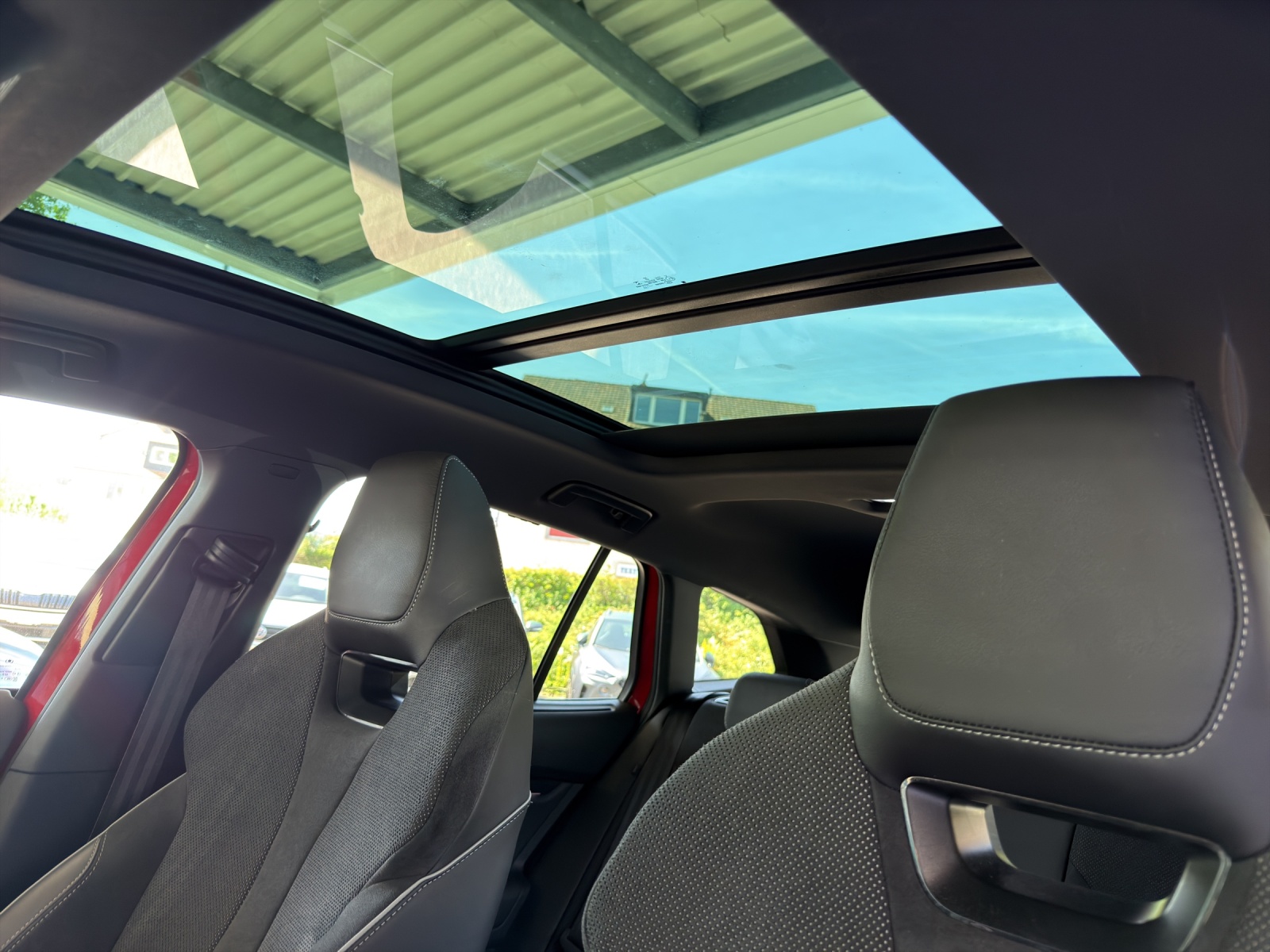 SKODA Enyaq iV 80 SportLine Ultra-image-12