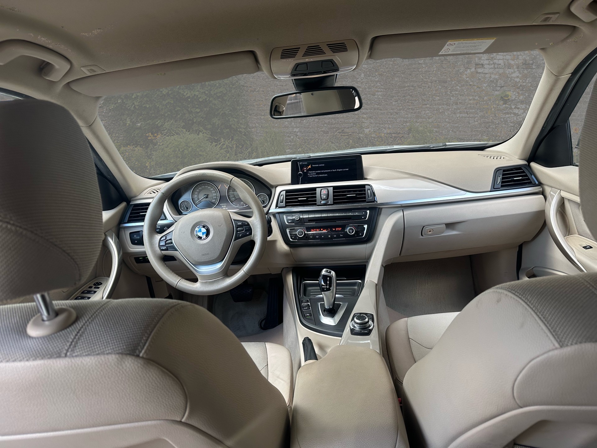 BMW 328i Luxury Line Steptronic-image-10