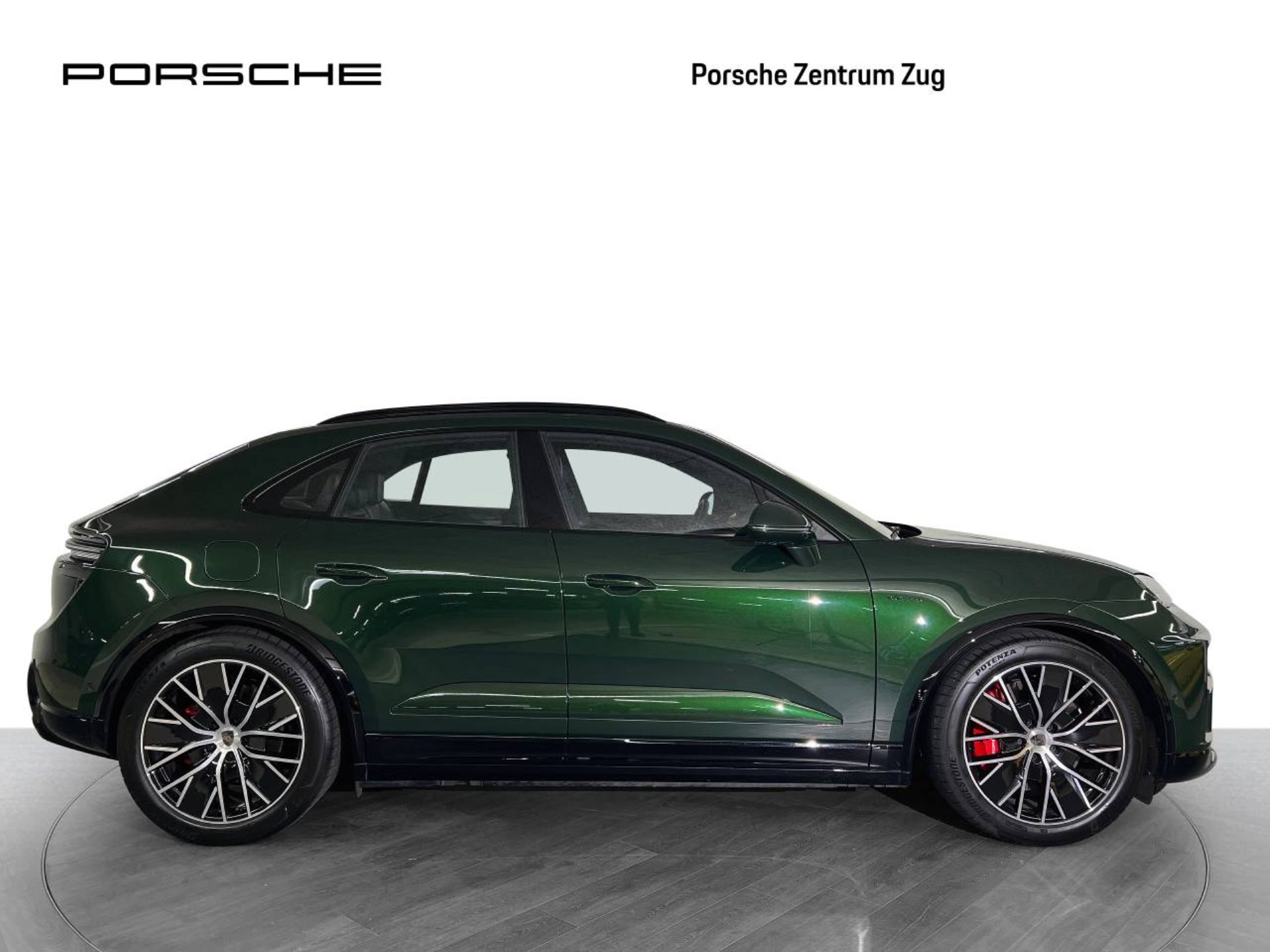 PORSCHE Macan Turbo-image-9