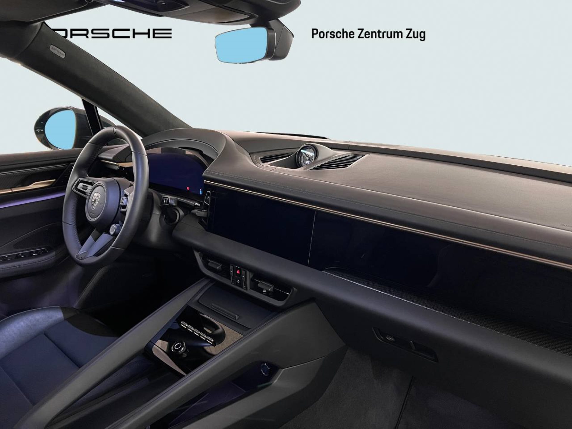 PORSCHE Macan Turbo-image-19