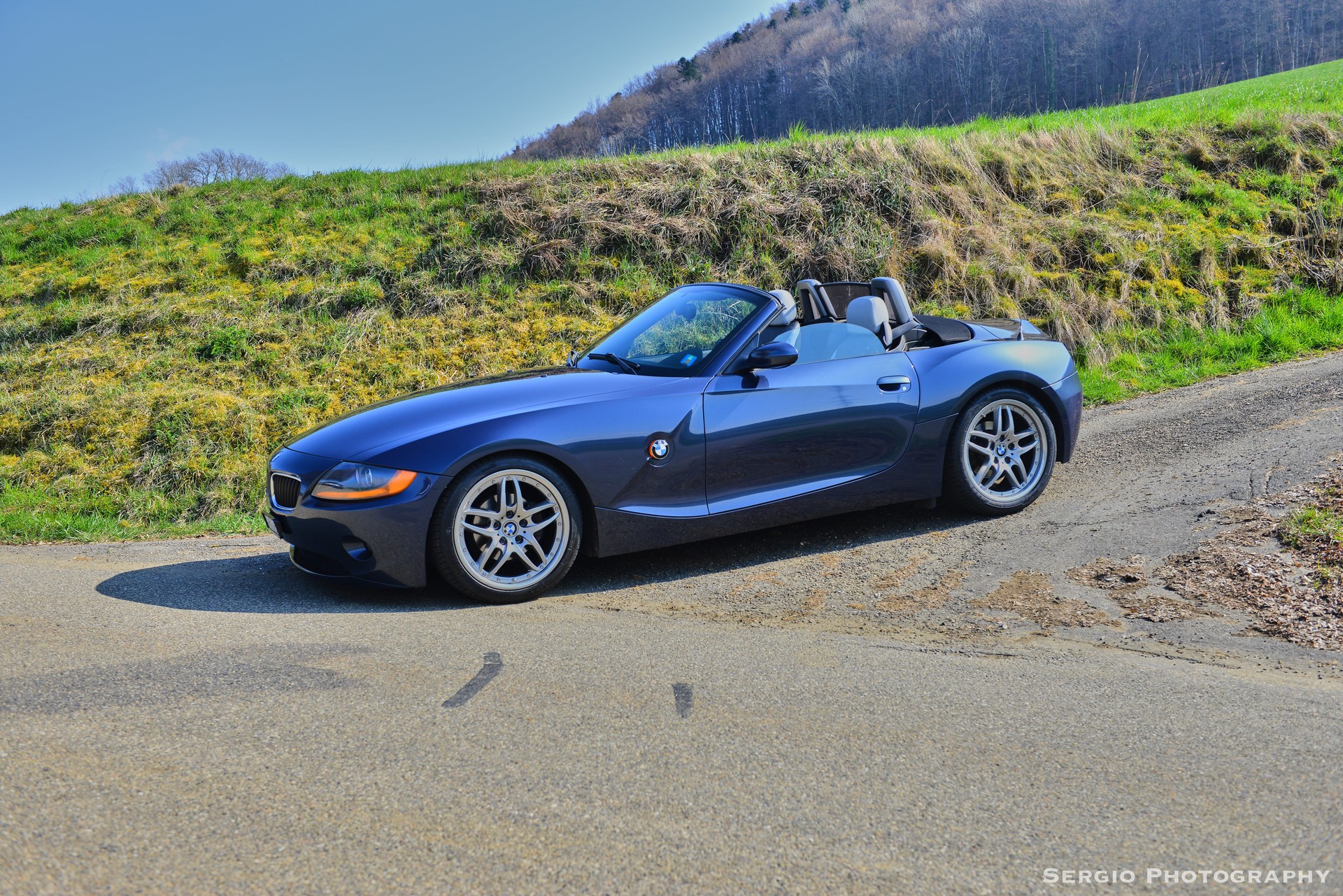 BMW Z4 2.5i-image-0