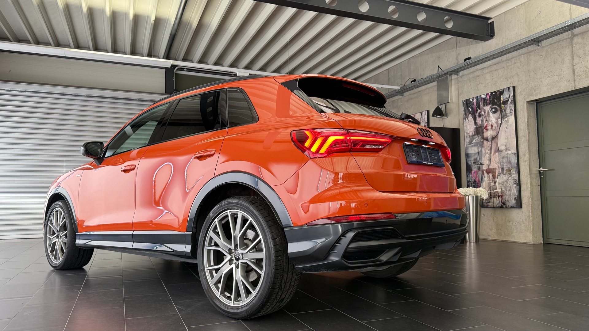 AUDI Q3 2.0 45 TFSI S line quattro S-Tronic-image-8