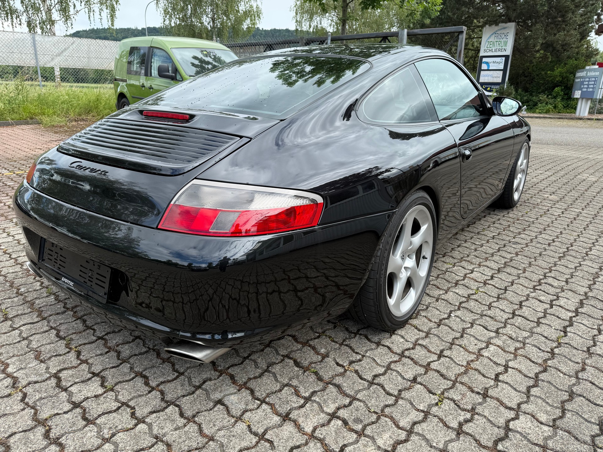 PORSCHE 911 Carrera-image-4